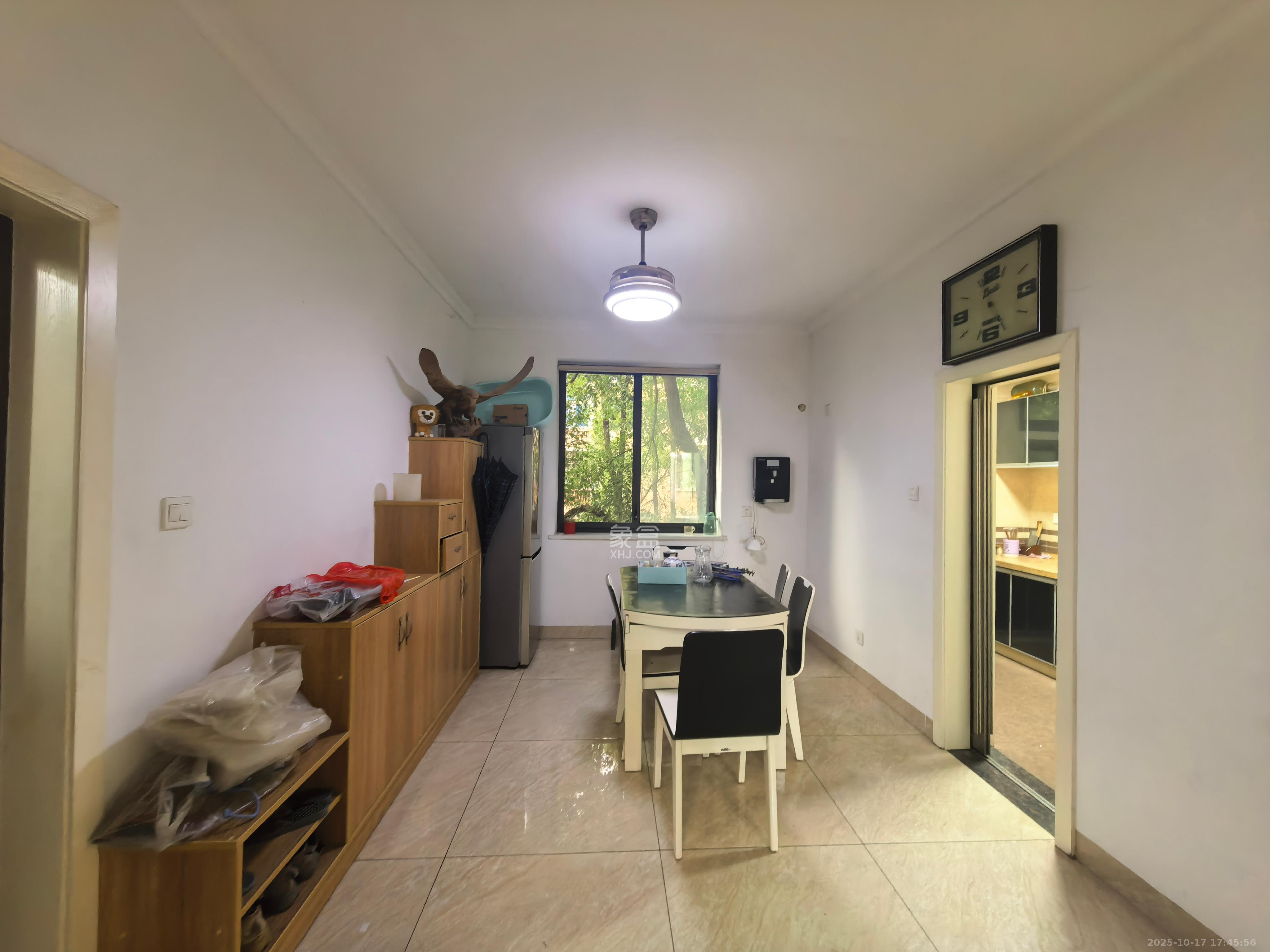 禾花村  2室1厅1卫    15.8万客厅