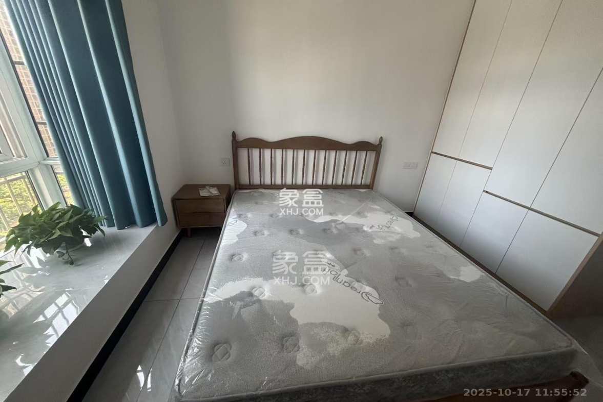 爵士湘 3室2厅2卫 2500.0元/月 爵士湘 3室2厅2卫 2500.0元/月室内图