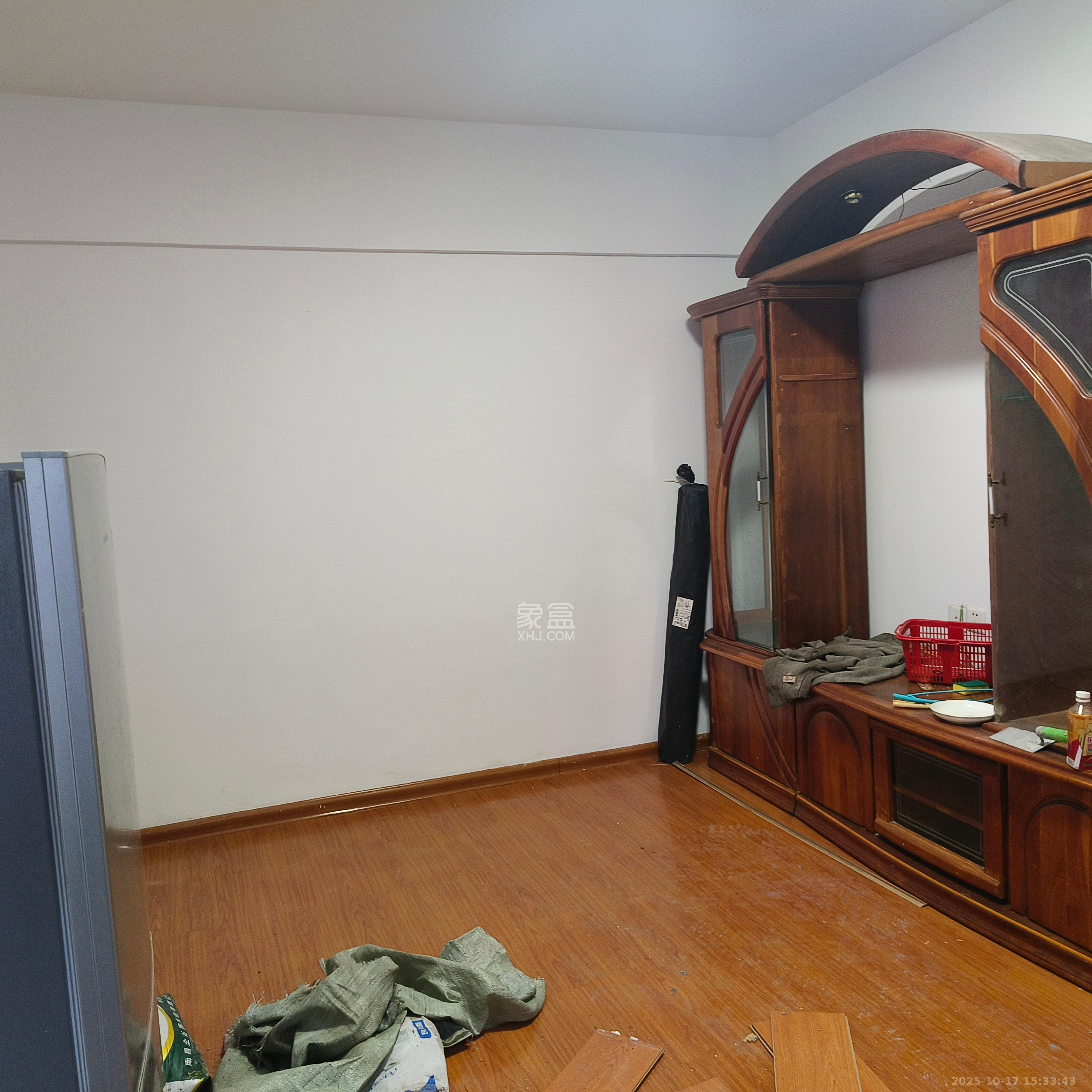 燕山街社区 2室1厅1卫 2000.0元/月 燕山街社区 2室1厅1卫 2000.0元/月室内图