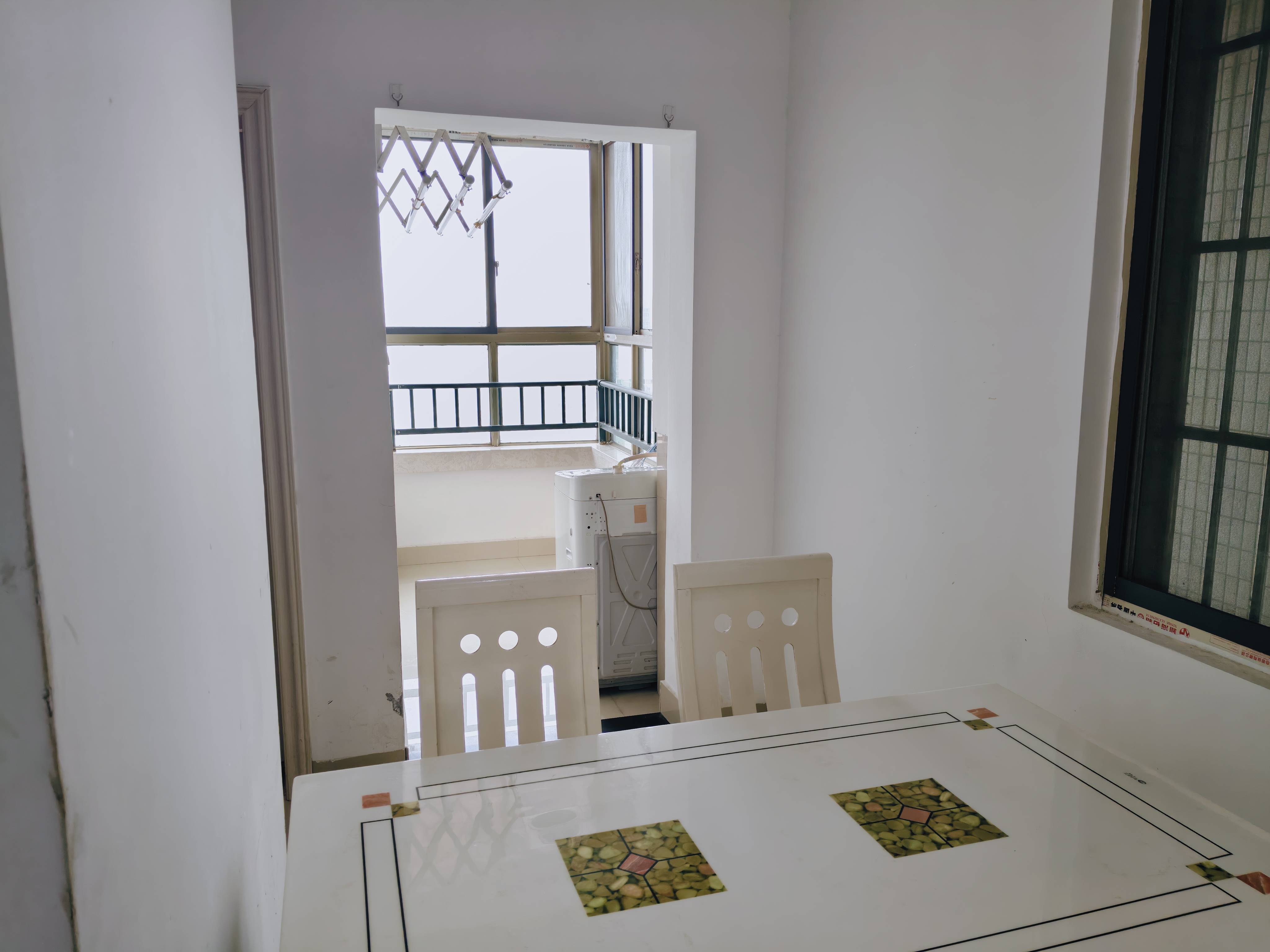 进步亚泰  1室0厅0卫    1360.0元/月室内图