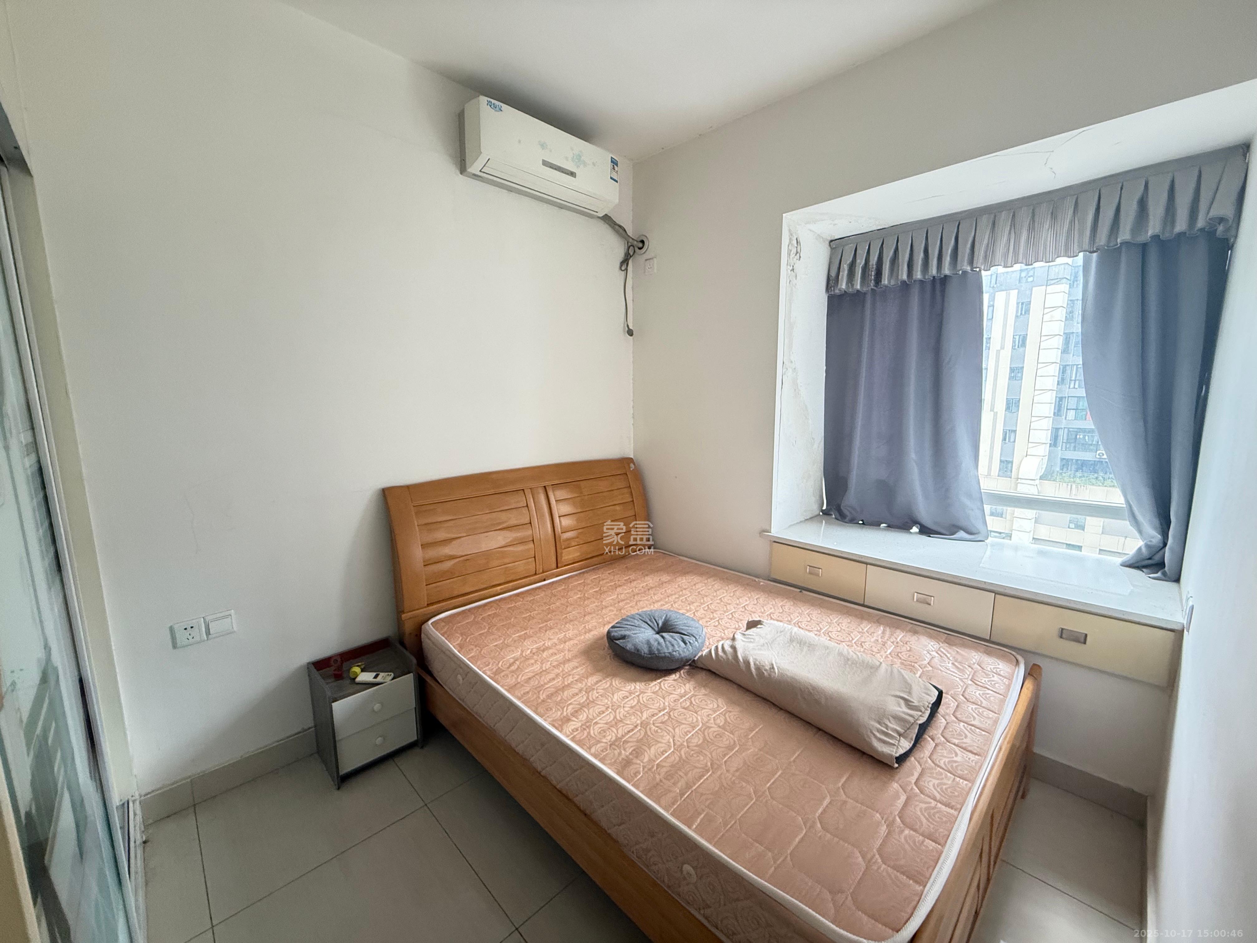 泊爱蓝湾 2室2厅1卫 2200.0元/月 泊爱蓝湾 2室2厅1卫 2200.0元/月室内图