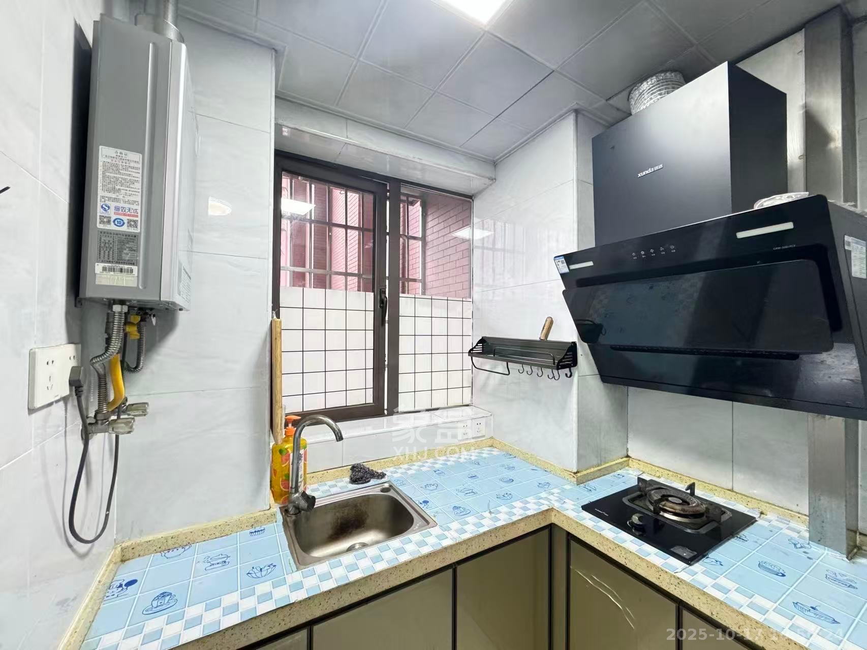 同鑫家园 1室1厅1卫 1300.0元/月 同鑫家园 1室1厅1卫 1300.0元/月室内图