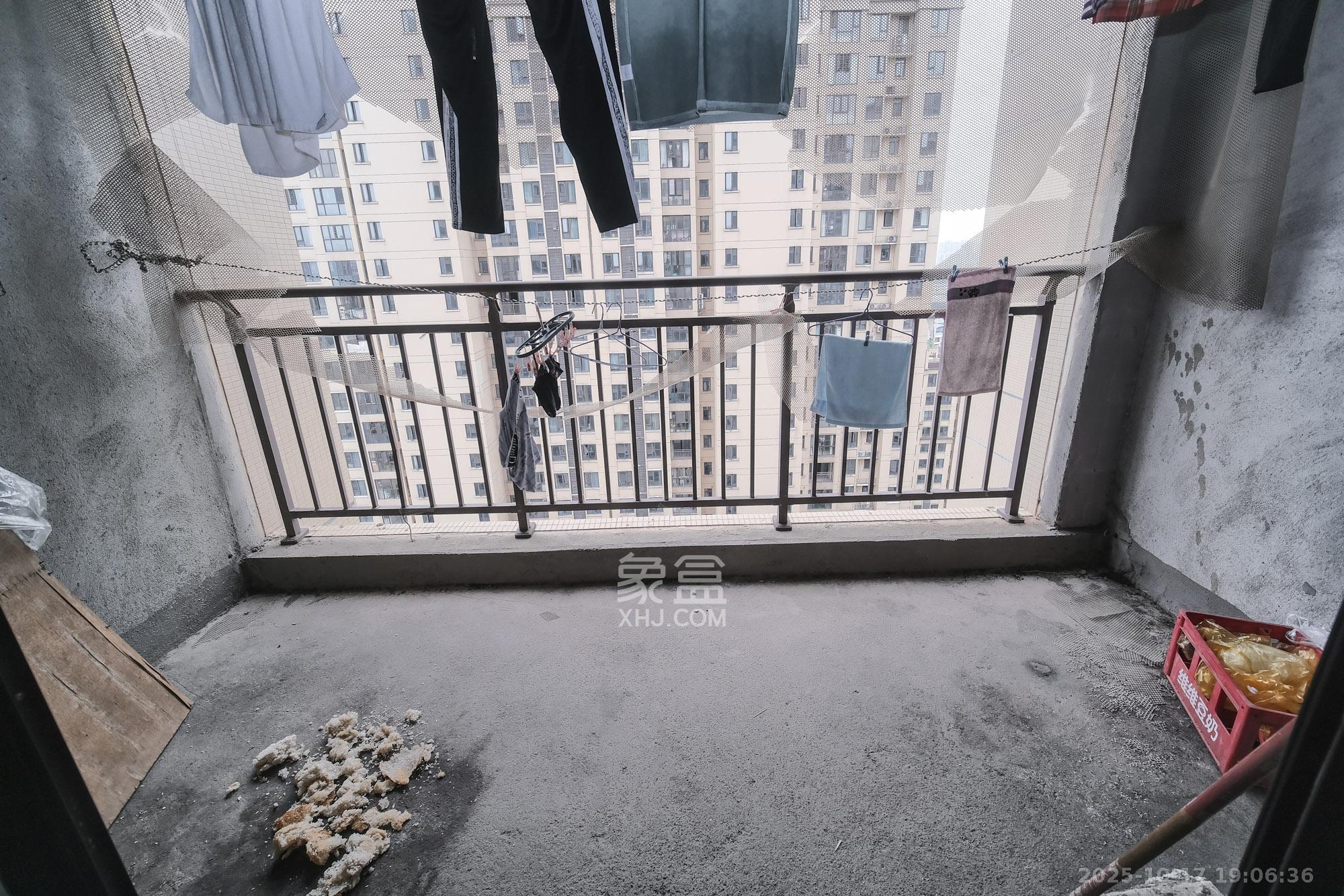 星雅美辰 3室2厅2卫 97.0万 星雅美辰 3室2厅2卫 97.0万阳台