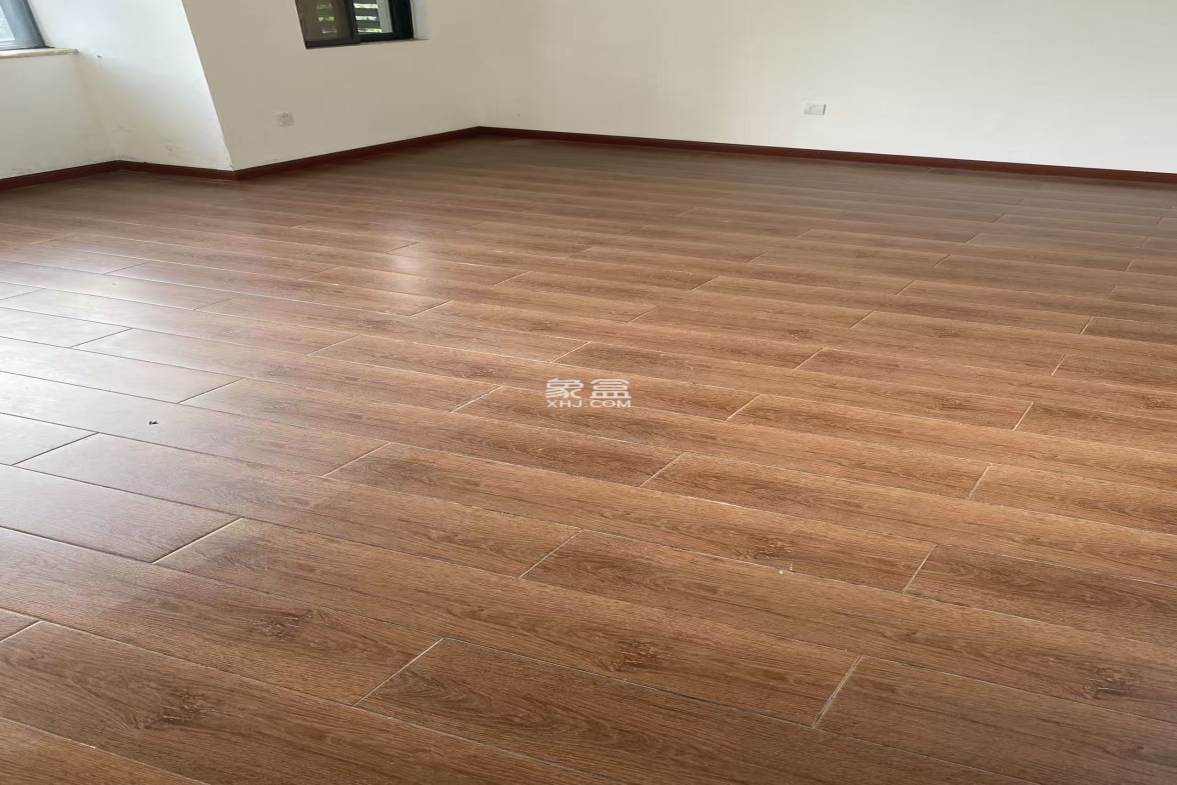 万花坊铂金公馆别墅 6室3厅2卫 17000.0元/月 万花坊铂金公馆别墅 6室3厅2卫 17000.0元/月室内图