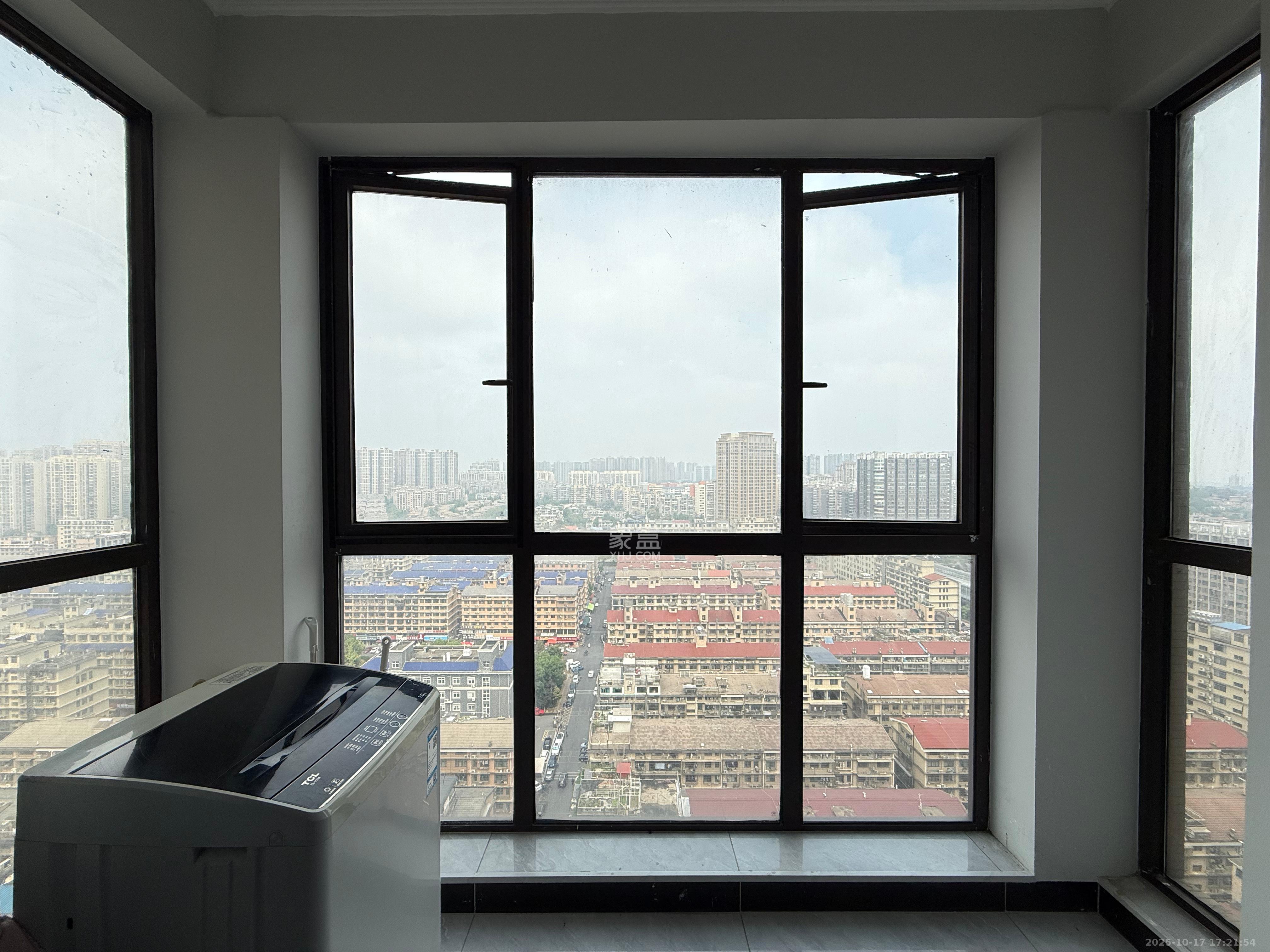 星雅美辰  3室2厅2卫    2500.0元/月 星雅美辰  3室2厅2卫    2500.0元/月室内图