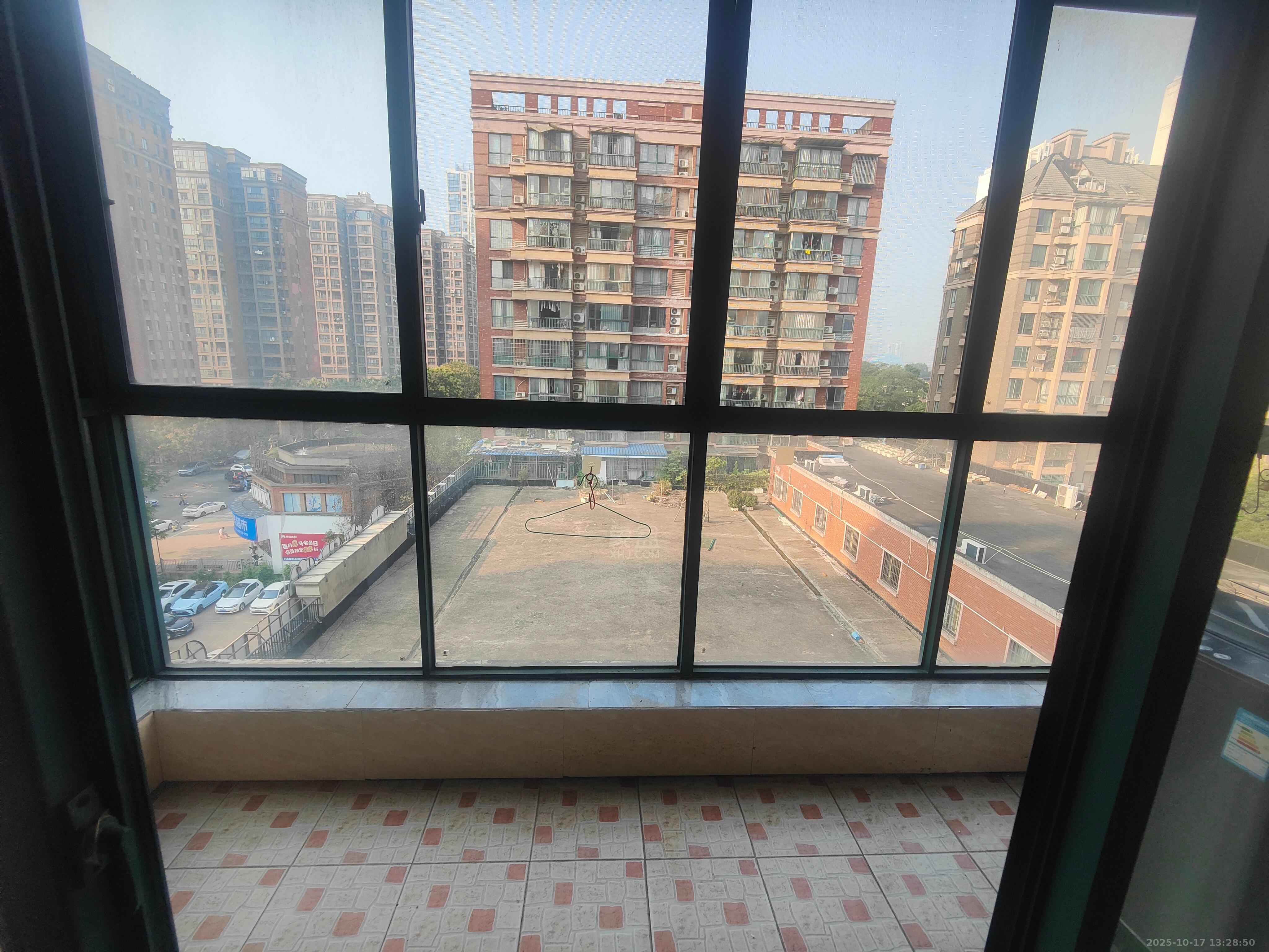 尚格名城向左向右 1室1厅1卫 900.0元/月 尚格名城向左向右 1室1厅1卫 900.0元/月室内图