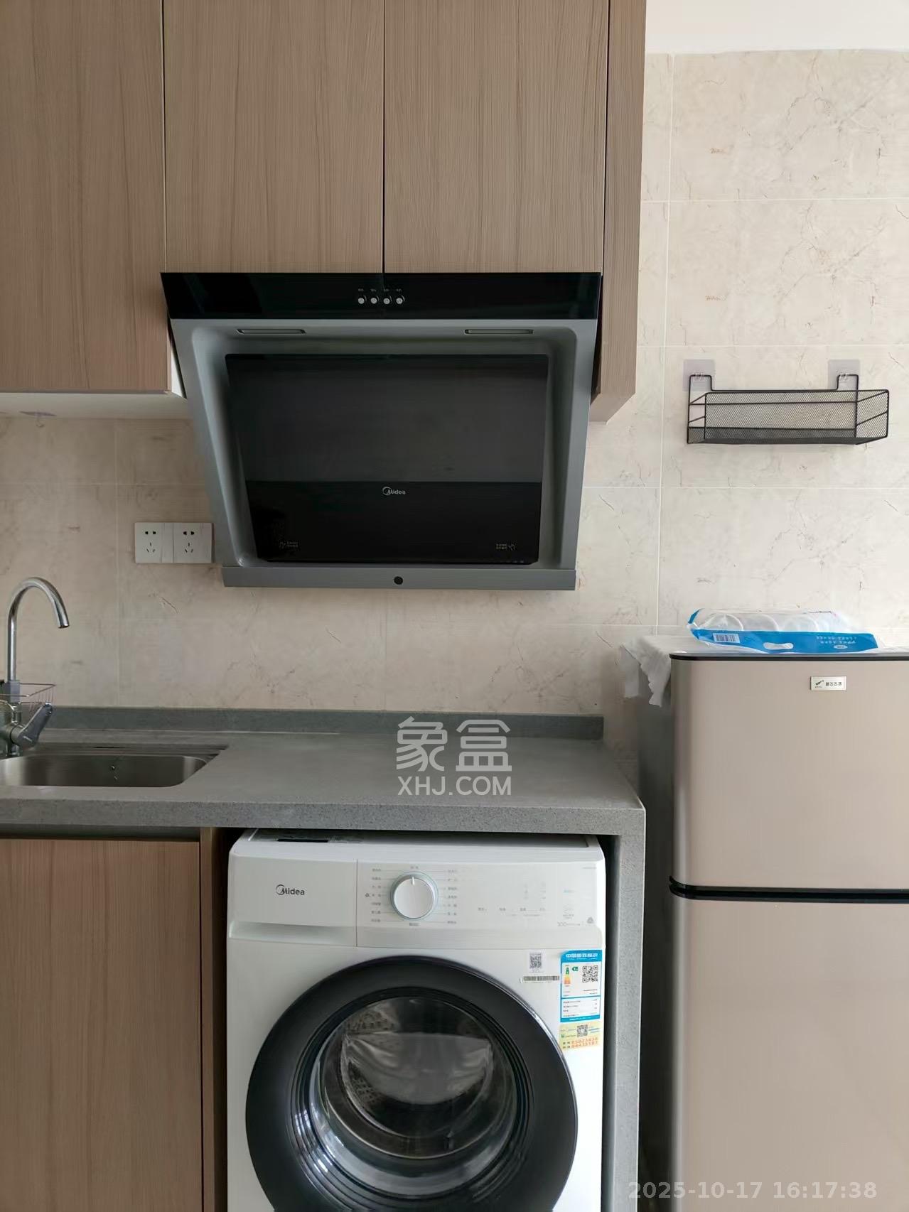 敏捷珑玥府  1室1厅1卫    1000.0元/月 敏捷珑玥府  1室1厅1卫    1000.0元/月室内图