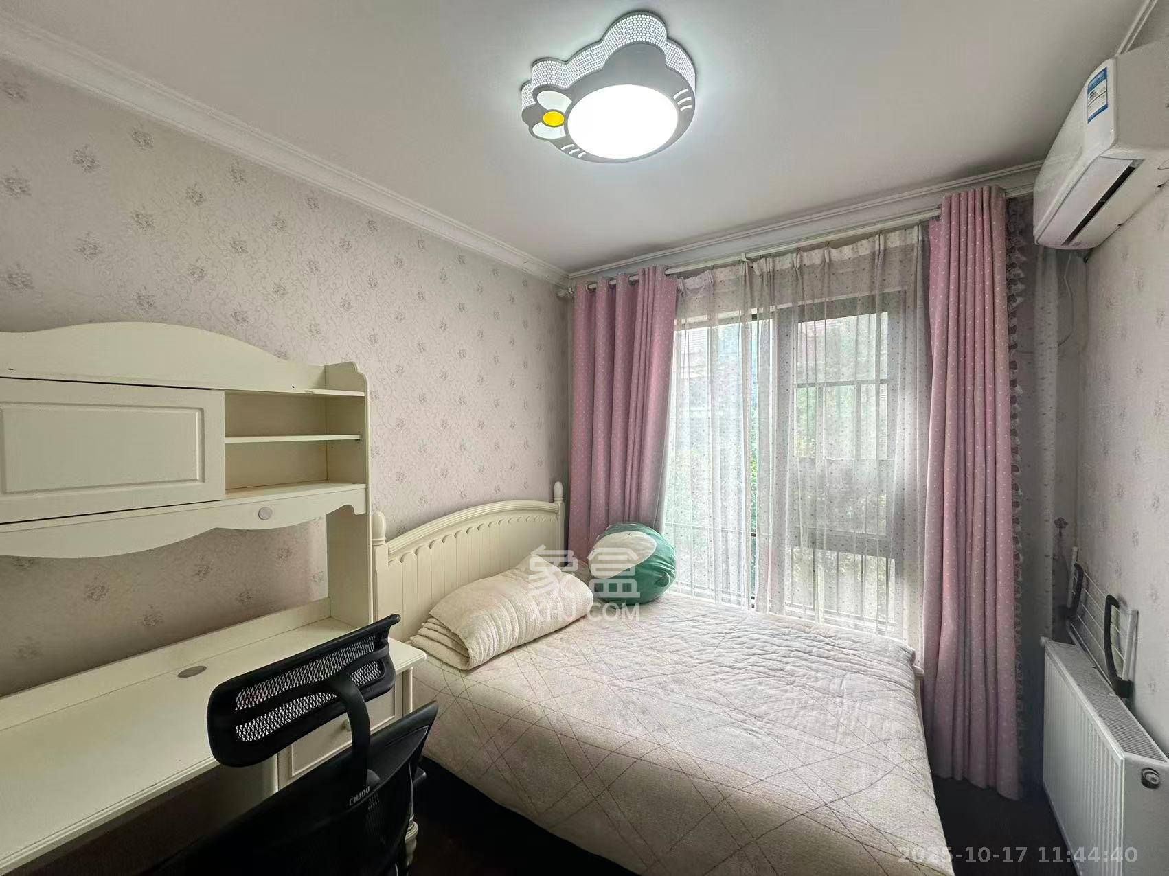 万科白鹭郡 3室2厅2卫 3700.0元/月 万科白鹭郡 3室2厅2卫 3700.0元/月室内图