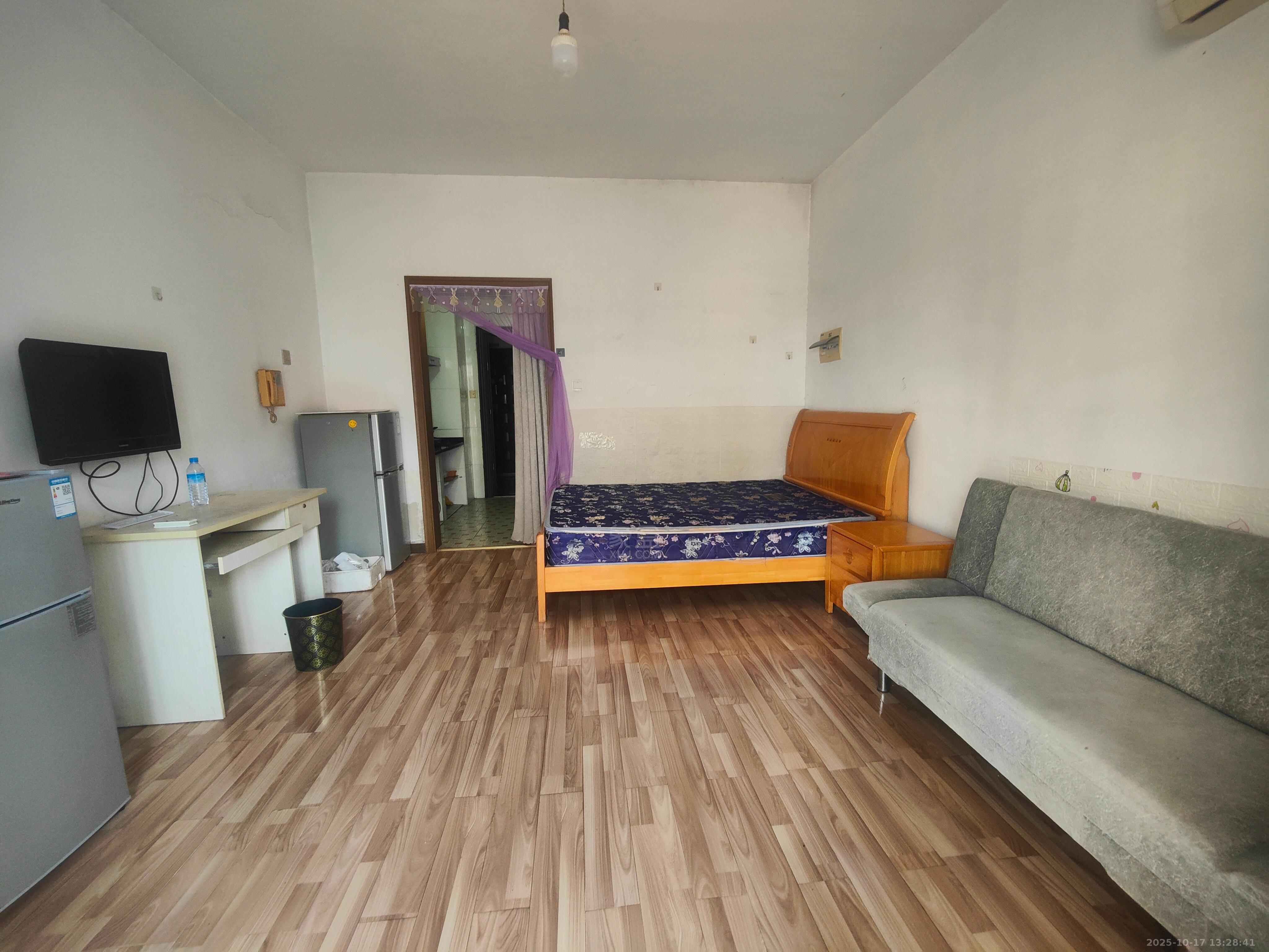 尚格名城向左向右 1室1厅1卫 900.0元/月 尚格名城向左向右 1室1厅1卫 900.0元/月室内图