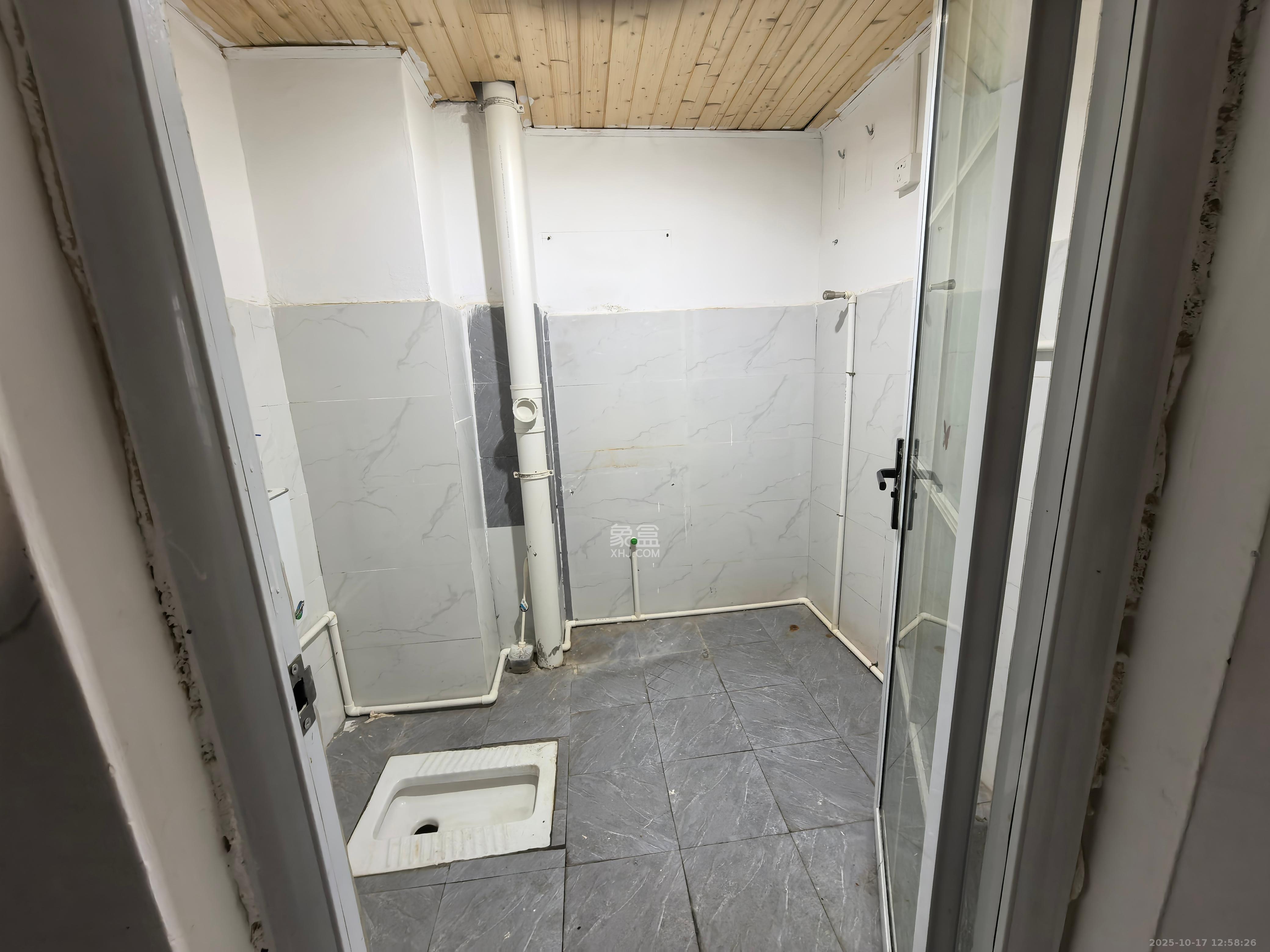 嘉宇银杉(嘉宇西苑) 1室1厅1卫 1400.0元/月 嘉宇银杉(嘉宇西苑) 1室1厅1卫 1400.0元/月室内图