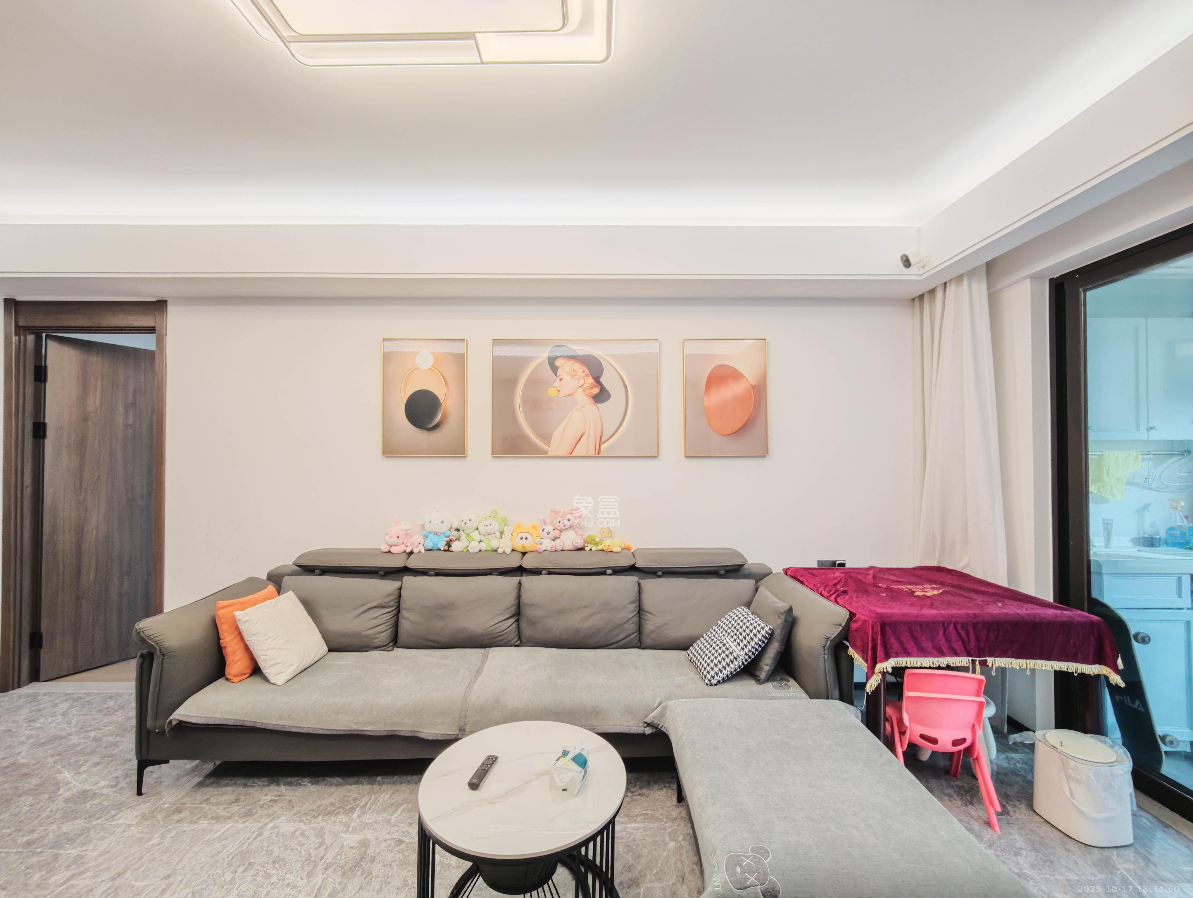 万科天空之境 4室2厅2卫 148.0万 万科天空之境 4室2厅2卫 148.0万客厅