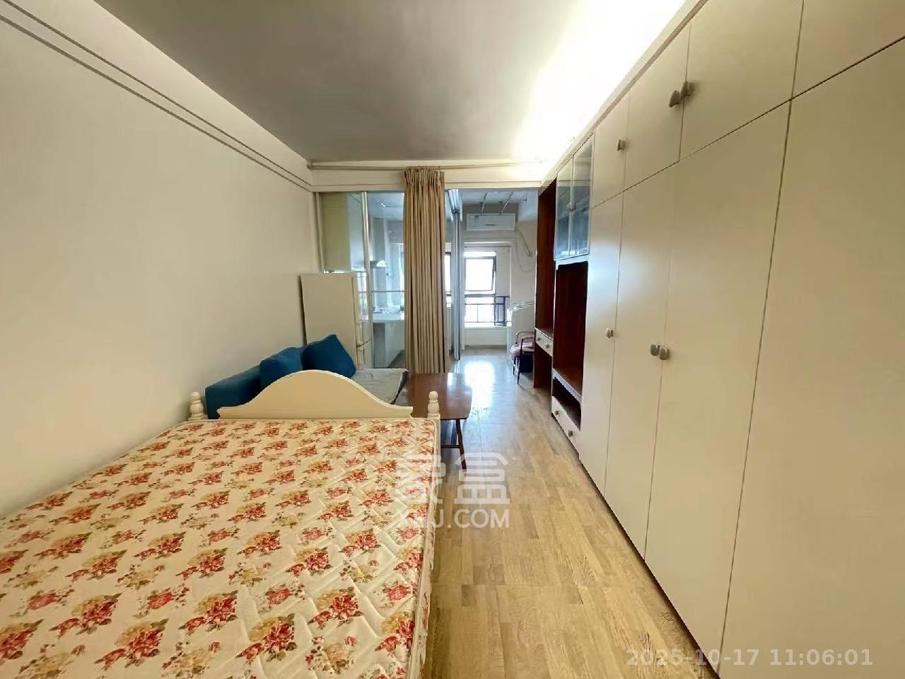 大财门公寓  1室1厅1卫    1800.0元/月