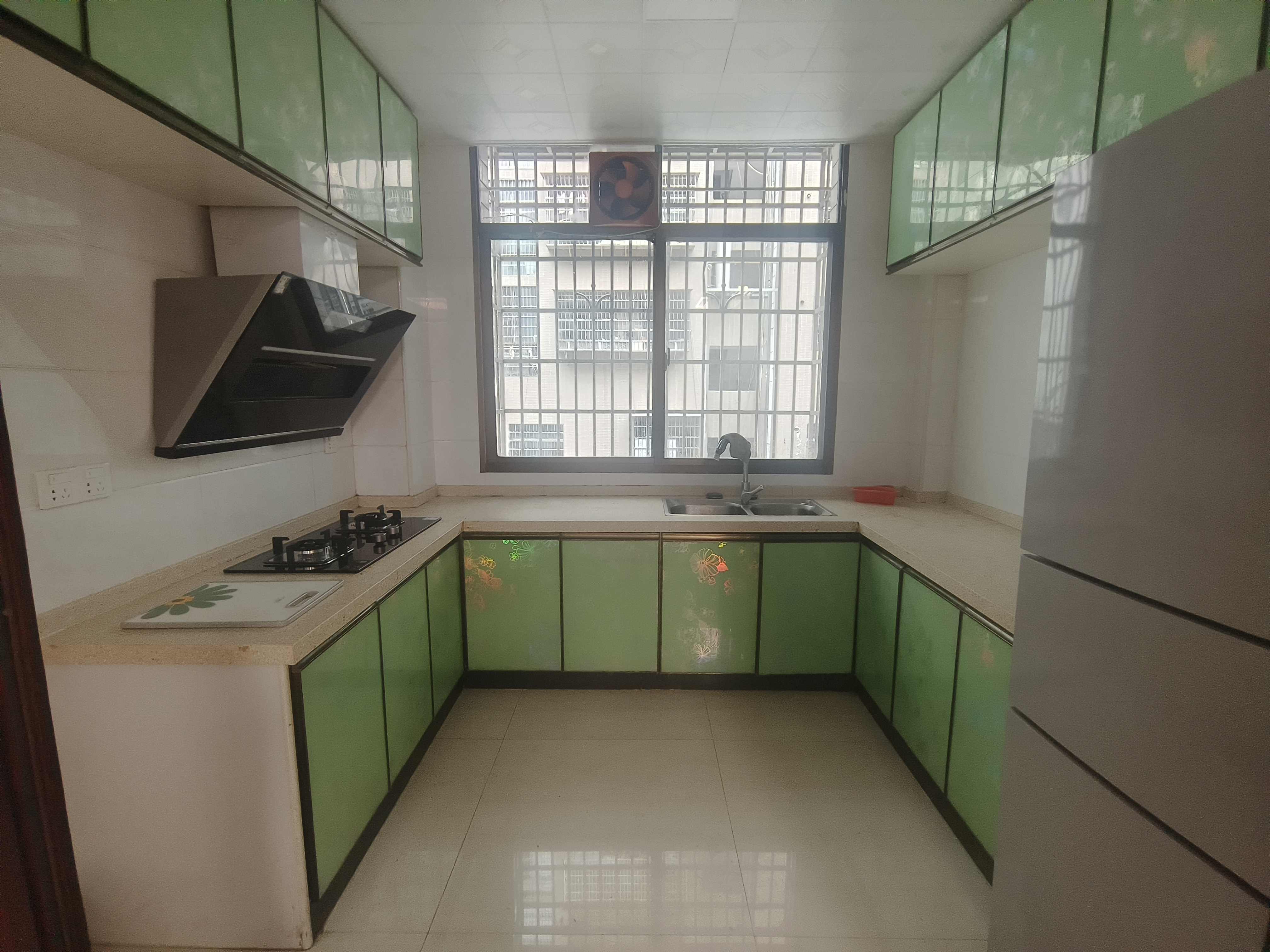 娄星区散盘  5室2厅3卫    1600.0元/月室内图