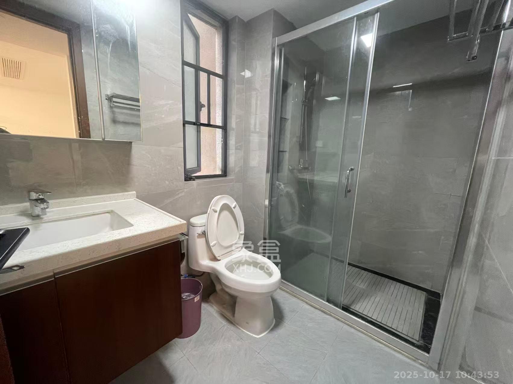 绿地长沙城际空间站(绿地新里佳苑) 3室2厅2卫 3300.0元/月 绿地长沙城际空间站(绿地新里佳苑) 3室2厅2卫 3300.0元/月室内图