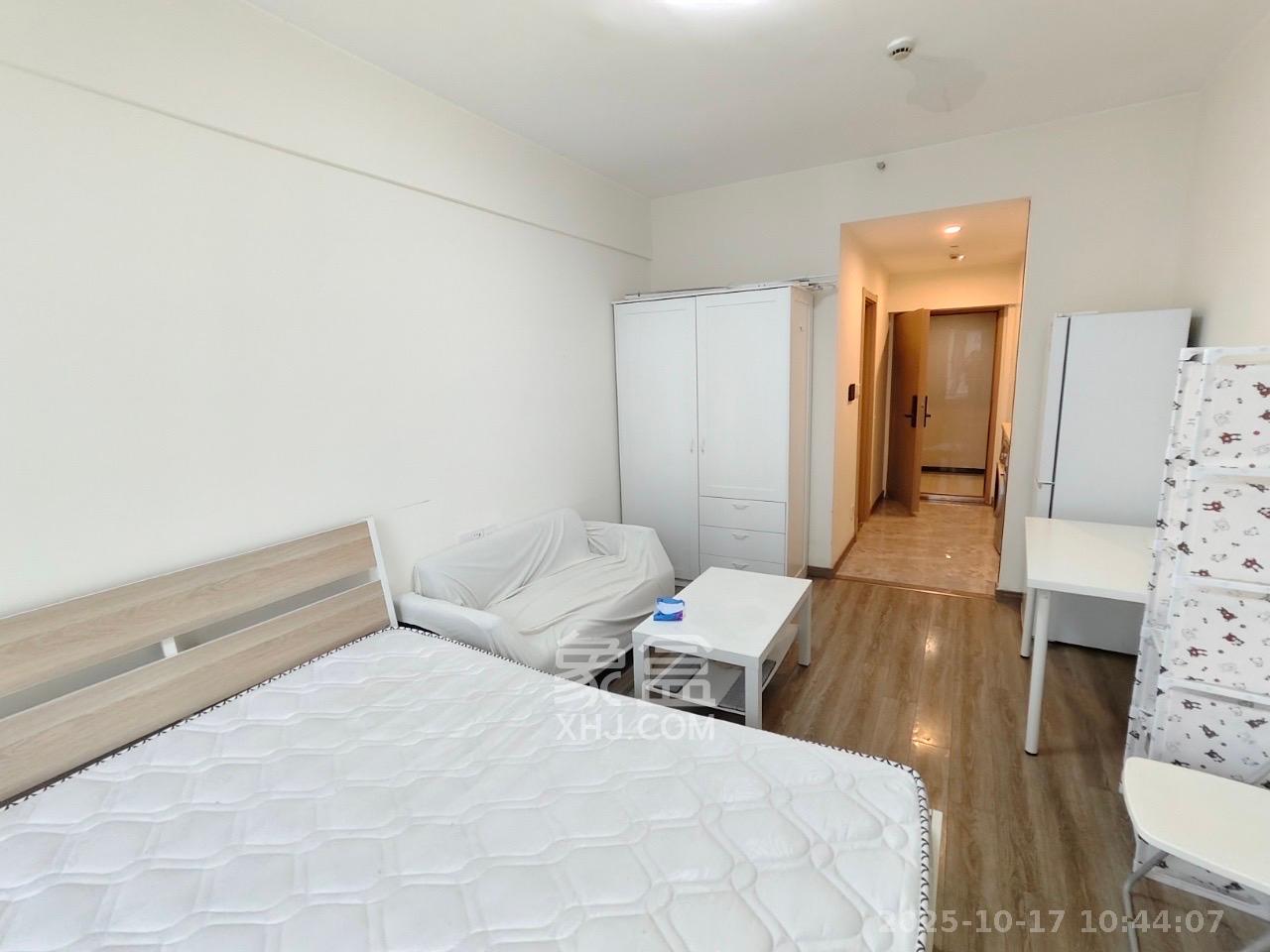 卓越浅水湾  1室1厅1卫    1350.0元/月 卓越浅水湾  1室1厅1卫    1350.0元/月室内图