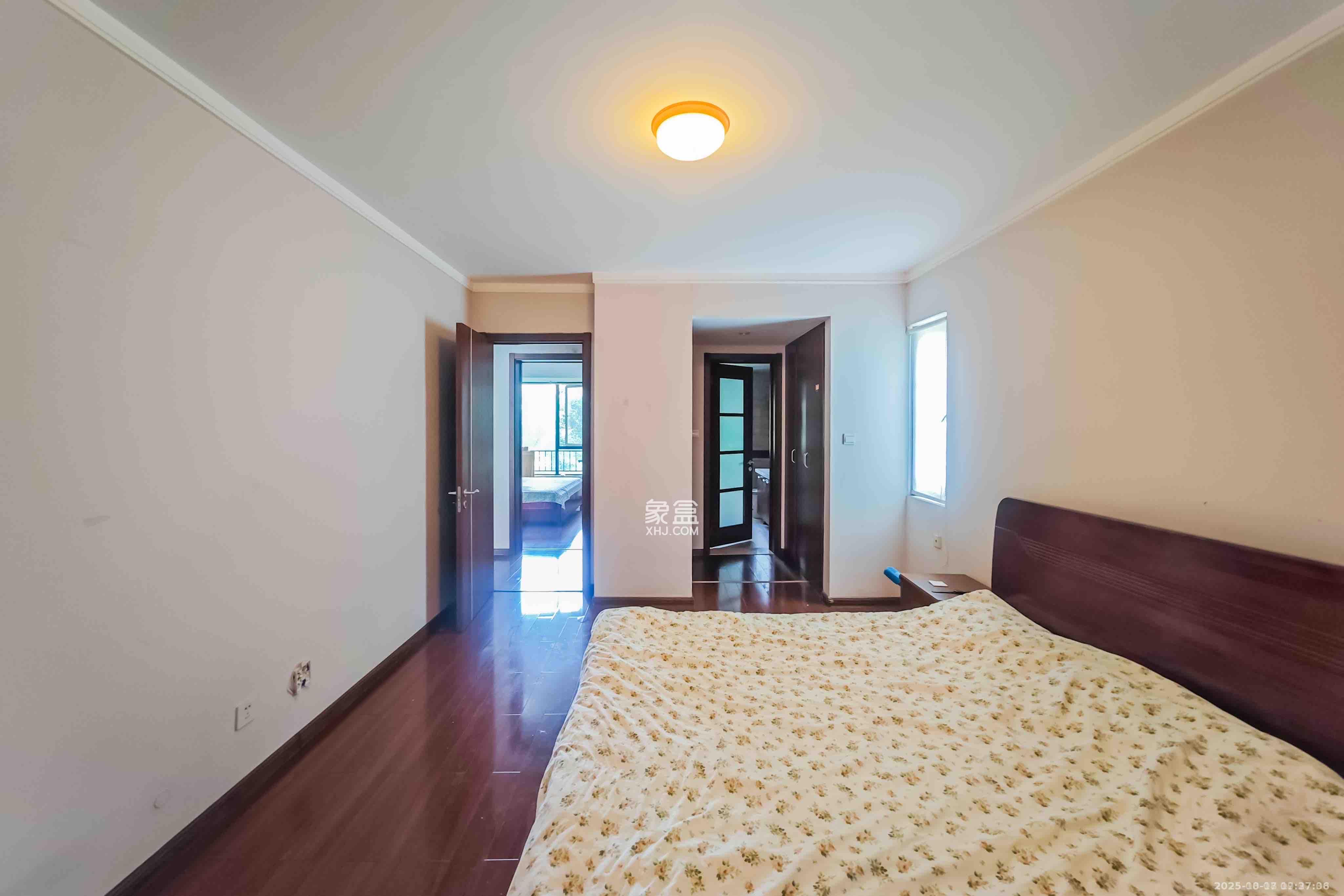 万科金域华府一期  3室2厅2卫    2700.0元/月 万科金域华府一期  3室2厅2卫    2700.0元/月室内图