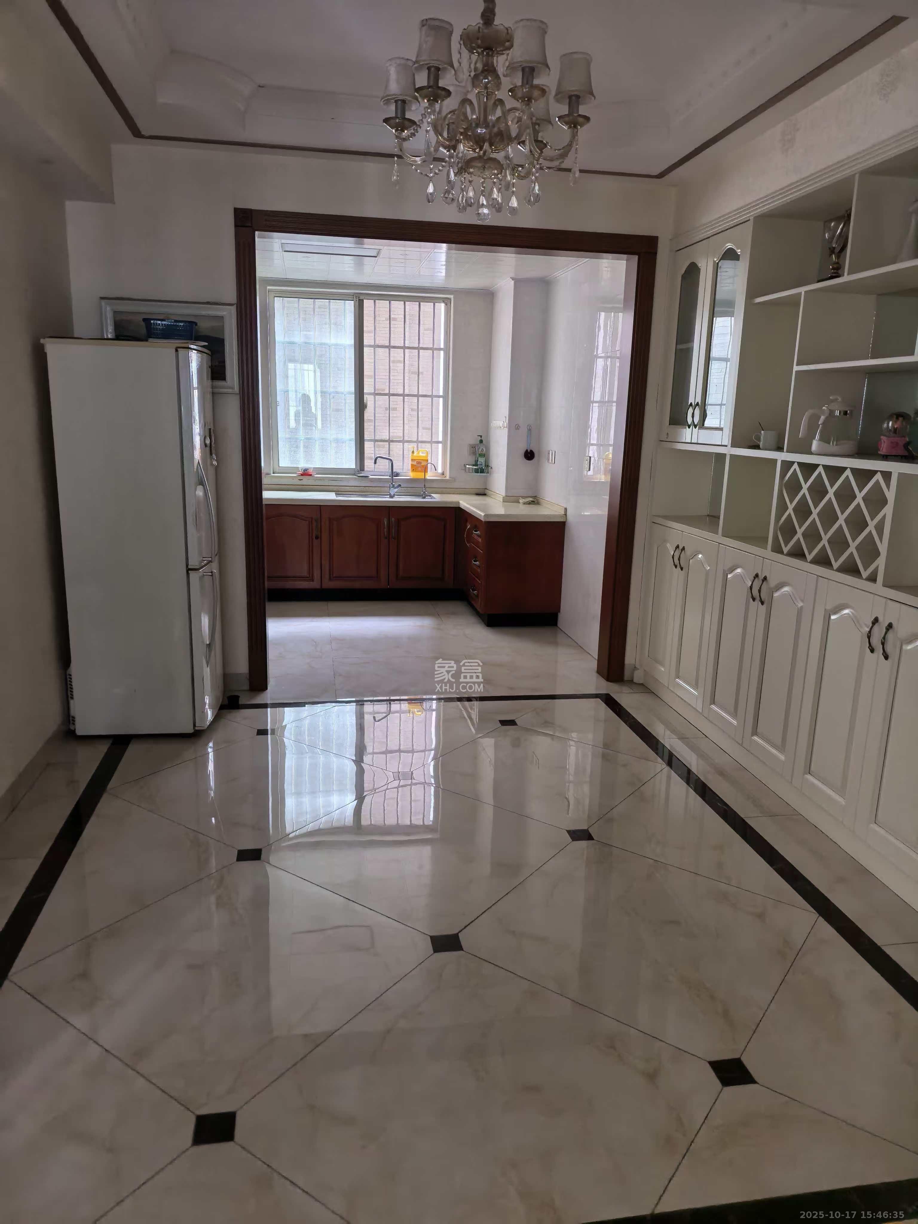 东来苑  4室2厅2卫    4600.0元/月 东来苑  4室2厅2卫    4600.0元/月室内图