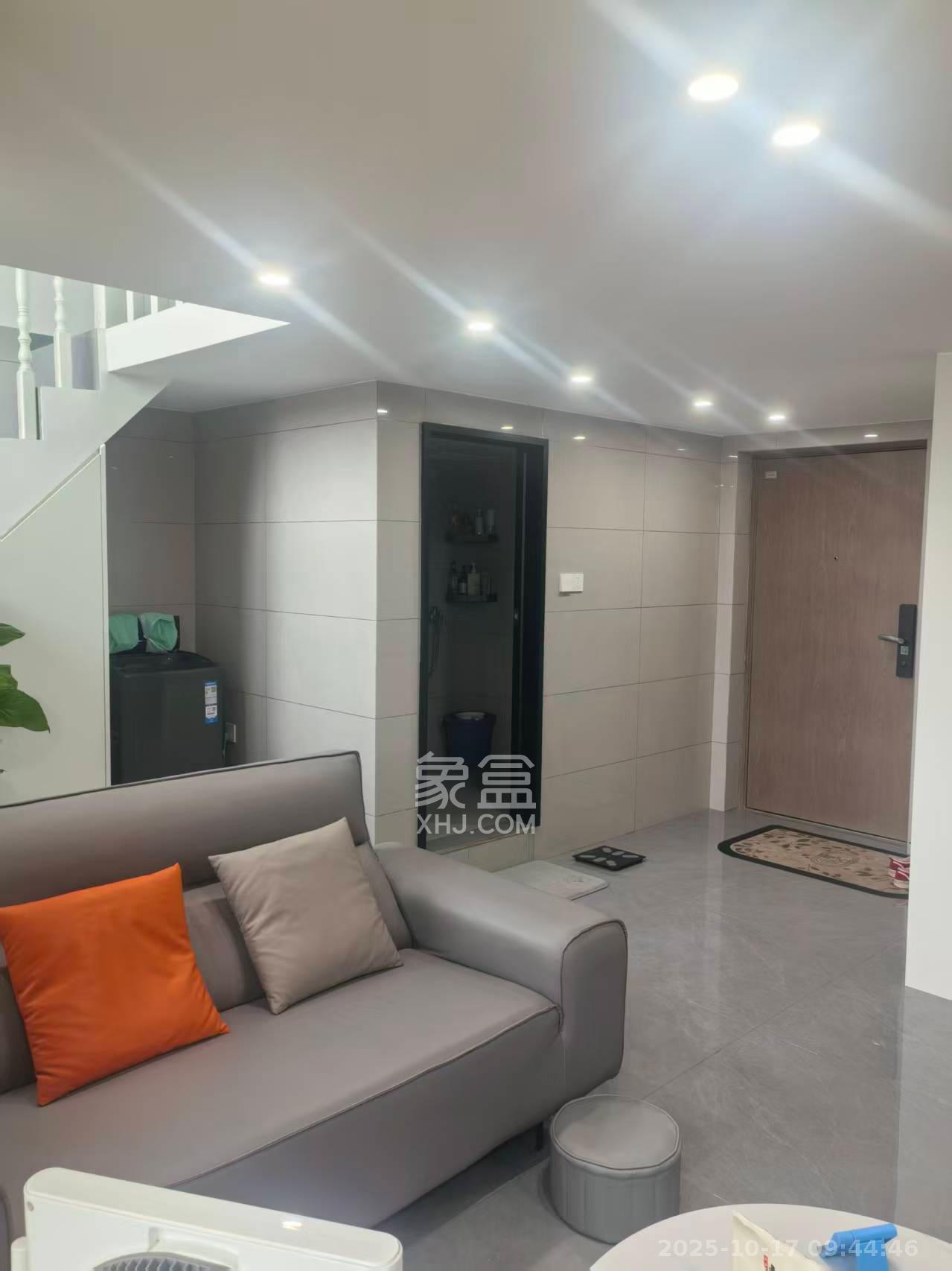 新城悦隽公园  2室1厅1卫    1880.0元/月室内图