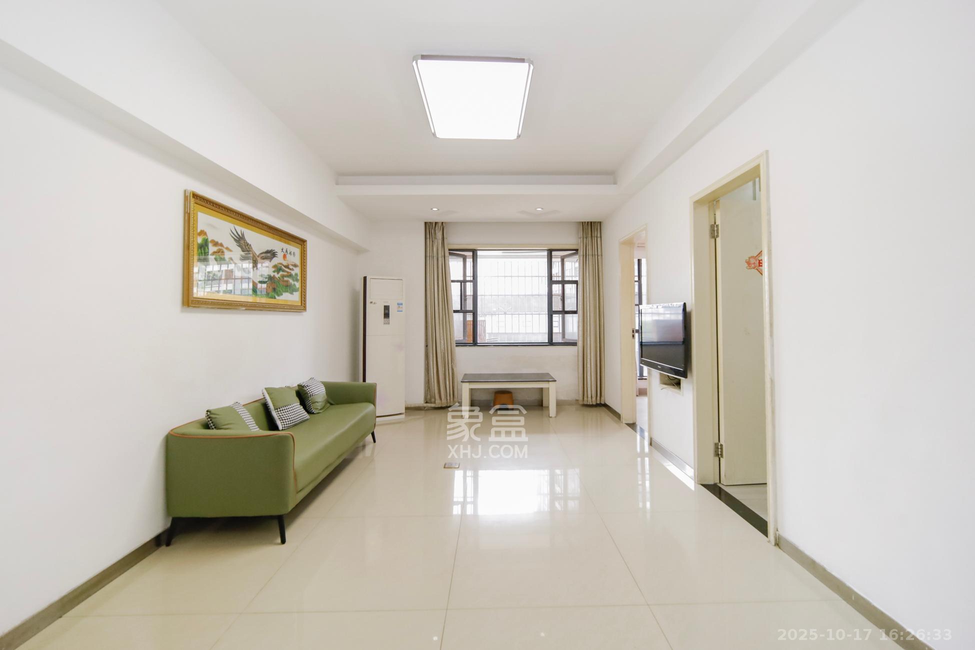 亚商国际  2室2厅1卫    42.8万