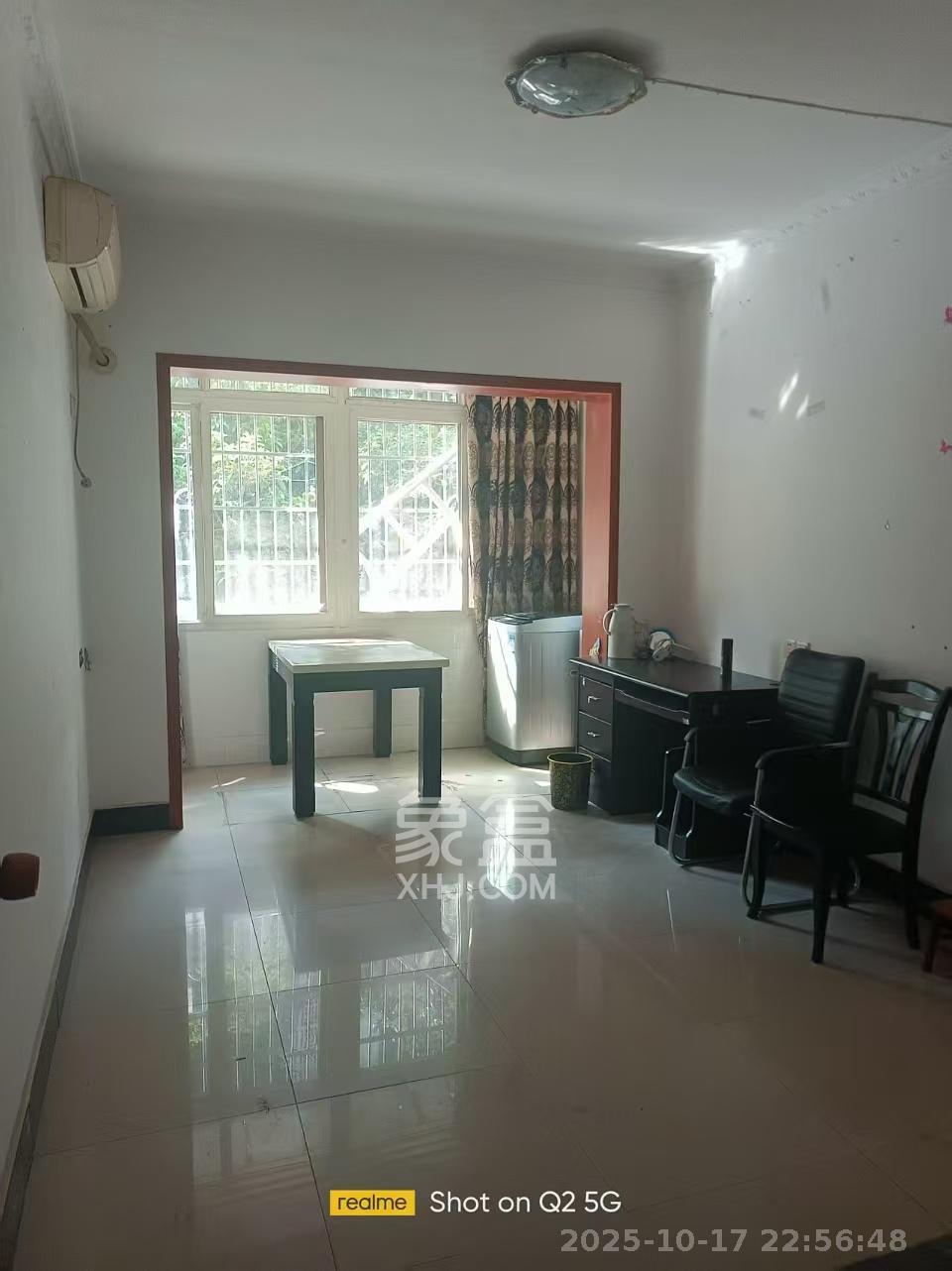 白羊坡汽电宿舍 3室1厅1卫 1300.0元/月 白羊坡汽电宿舍 3室1厅1卫 1300.0元/月室内图