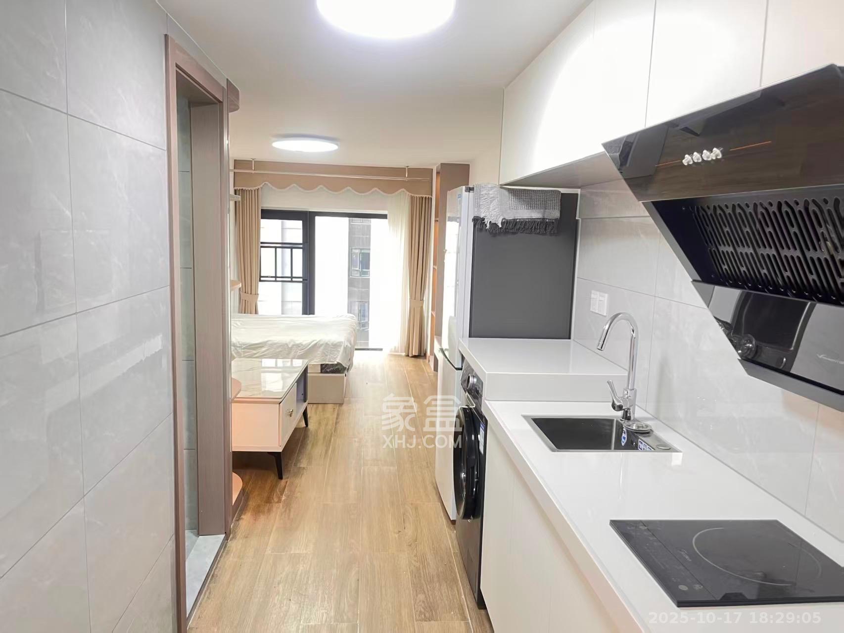 新城悦隽公园  1室1厅1卫    1100.0元/月