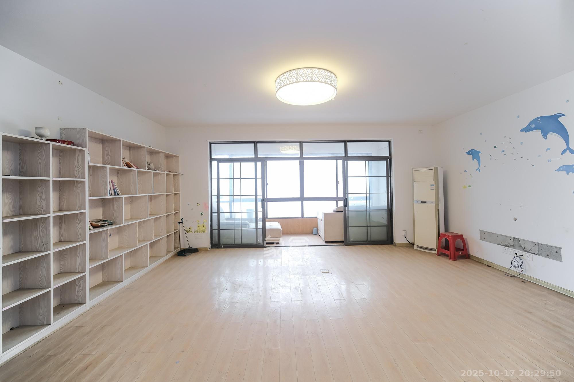 好望谷  4室2厅2卫    85.0万 好望谷  4室2厅2卫    85.0万