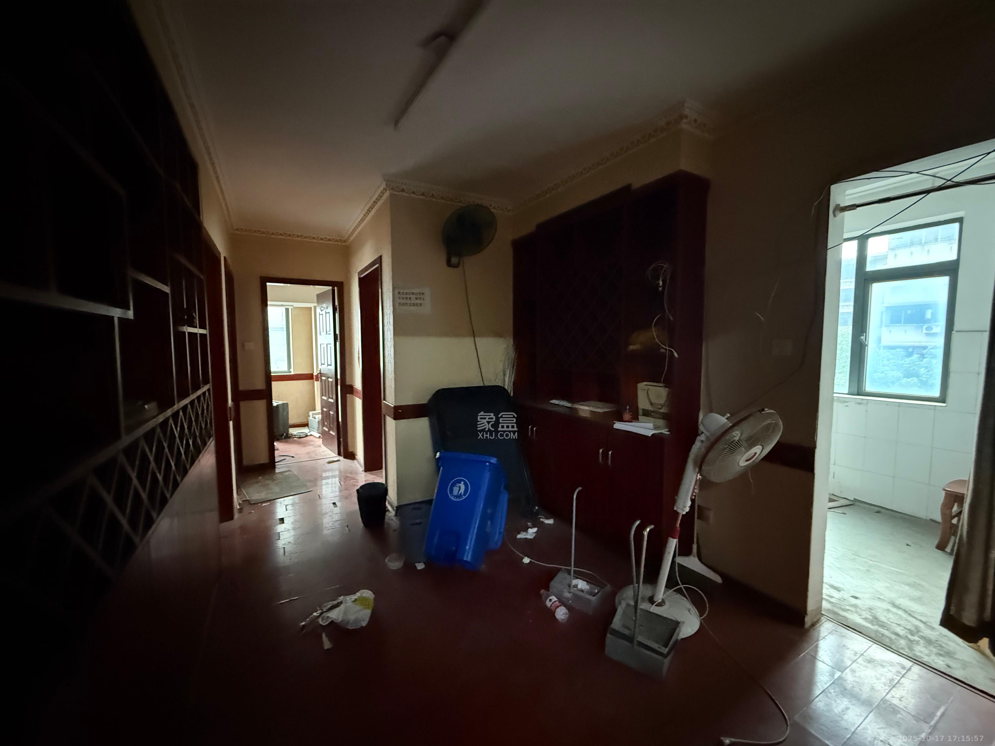 君庭金福苑  2室2厅1卫    4000.0元/月室内图