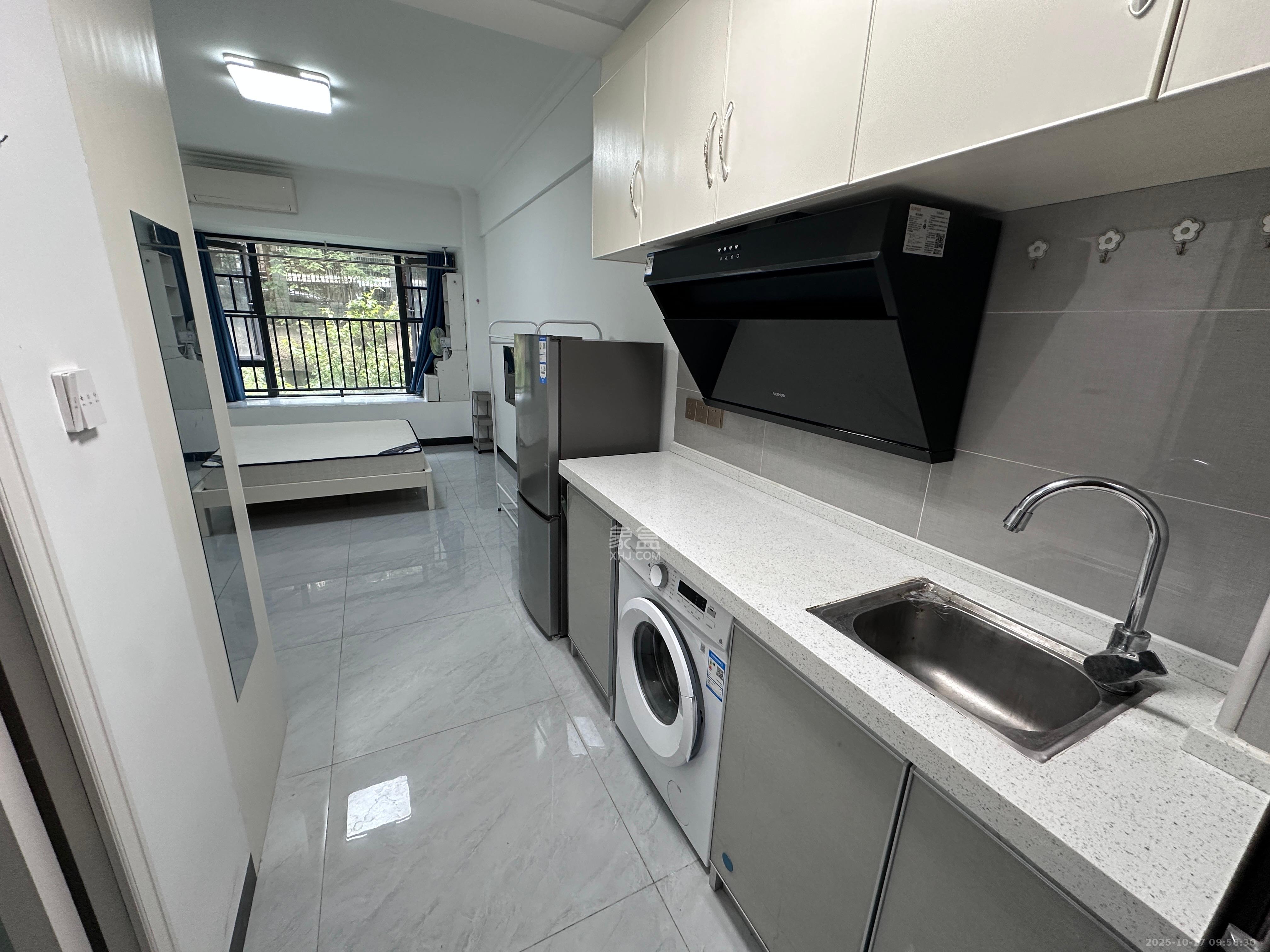 龙湖湘江星座(祺鑫星座公寓) 1室1厅1卫 1300.0元/月 龙湖湘江星座(祺鑫星座公寓) 1室1厅1卫 1300.0元/月室内图