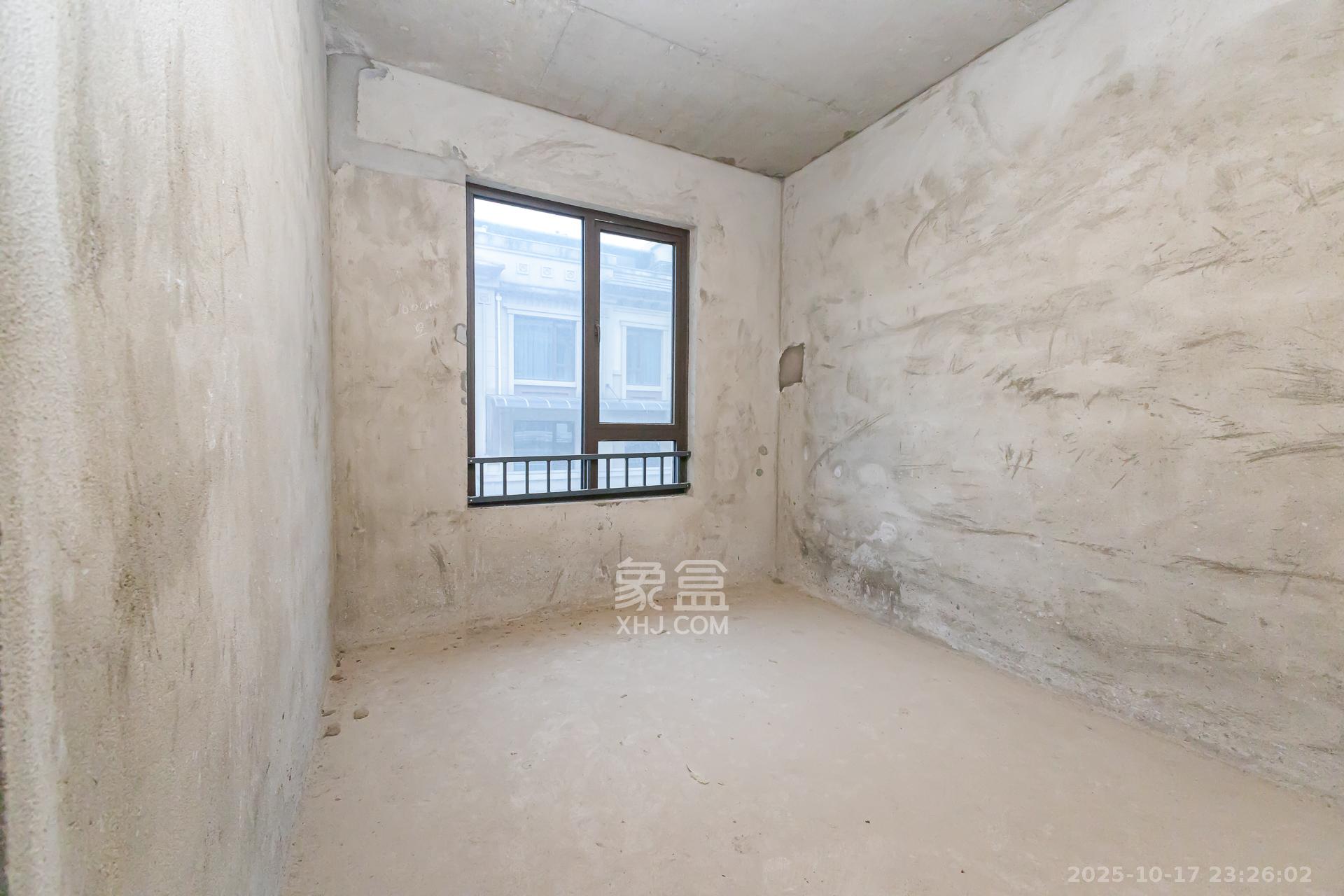 龙湖璟宸原著(龙湖紫宸)  5室2厅3卫    498.0万 龙湖璟宸原著(龙湖紫宸)  5室2厅3卫    498.0万卧室