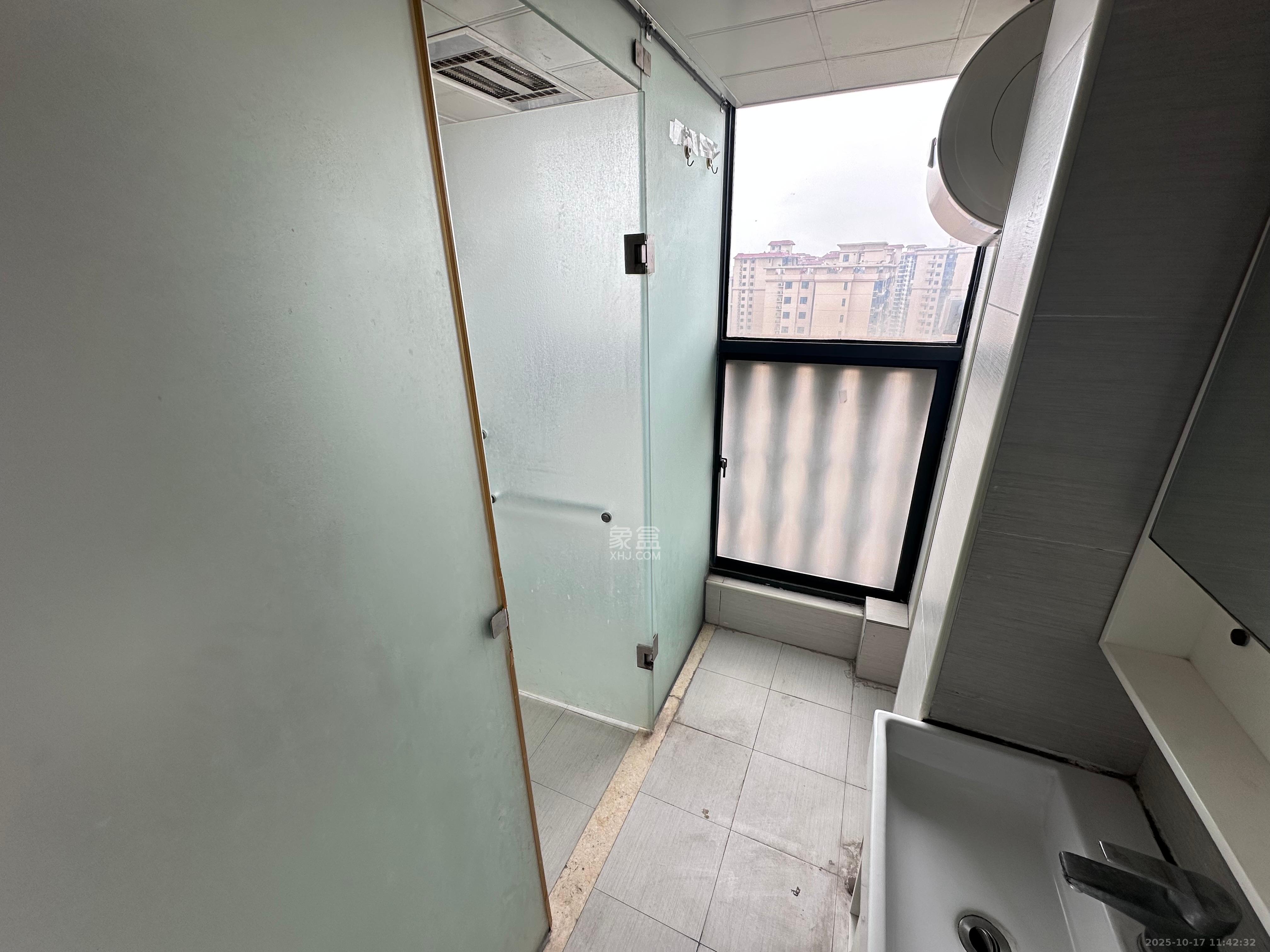 邦盛水岸御园 3室2厅2卫 2000.0元/月 邦盛水岸御园 3室2厅2卫 2000.0元/月室内图