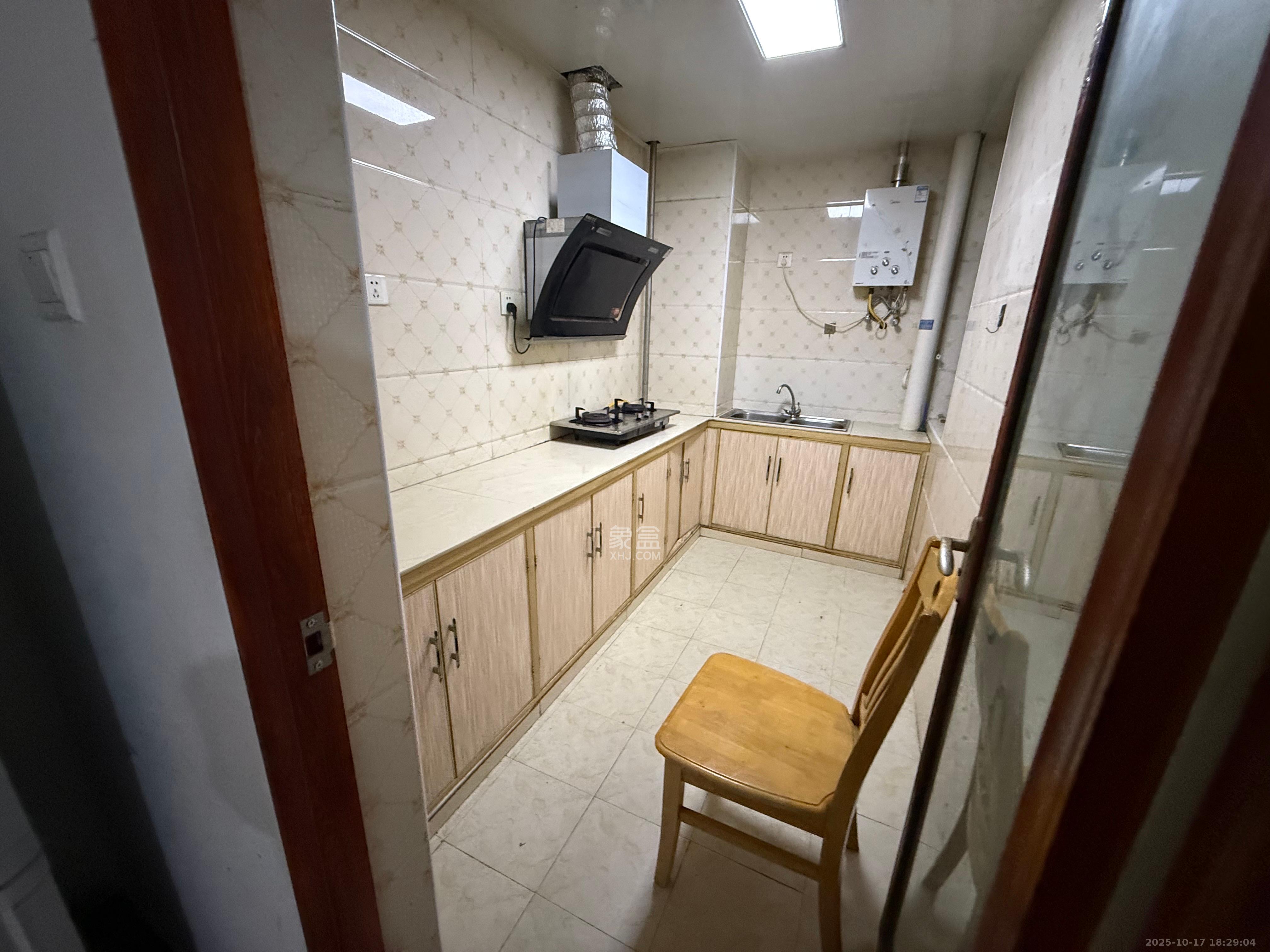 水木华麓 2室2厅1卫 2000.0元/月 水木华麓 2室2厅1卫 2000.0元/月室内图