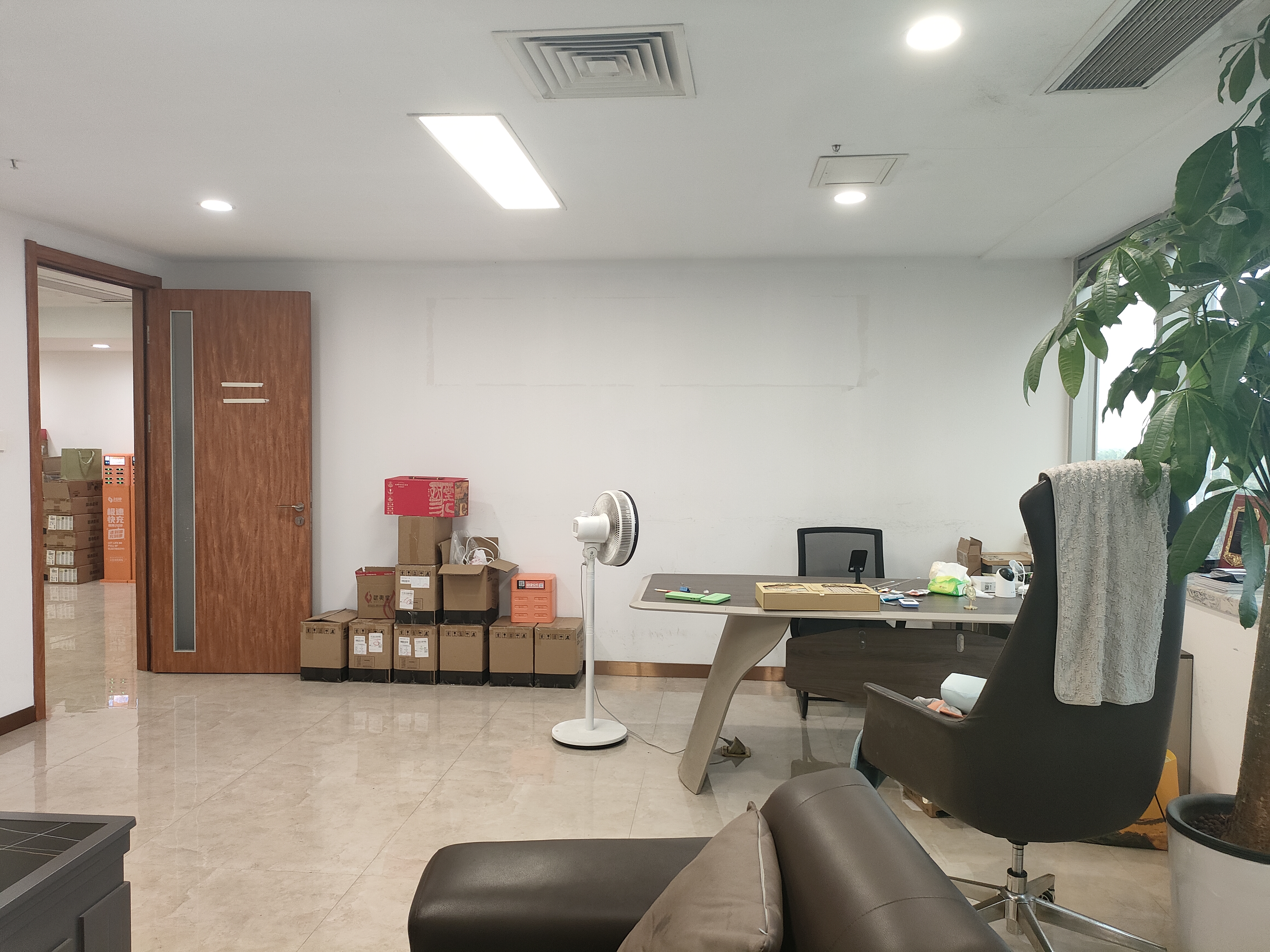 南洋大厦   171.0㎡      8500.0元/月室内图