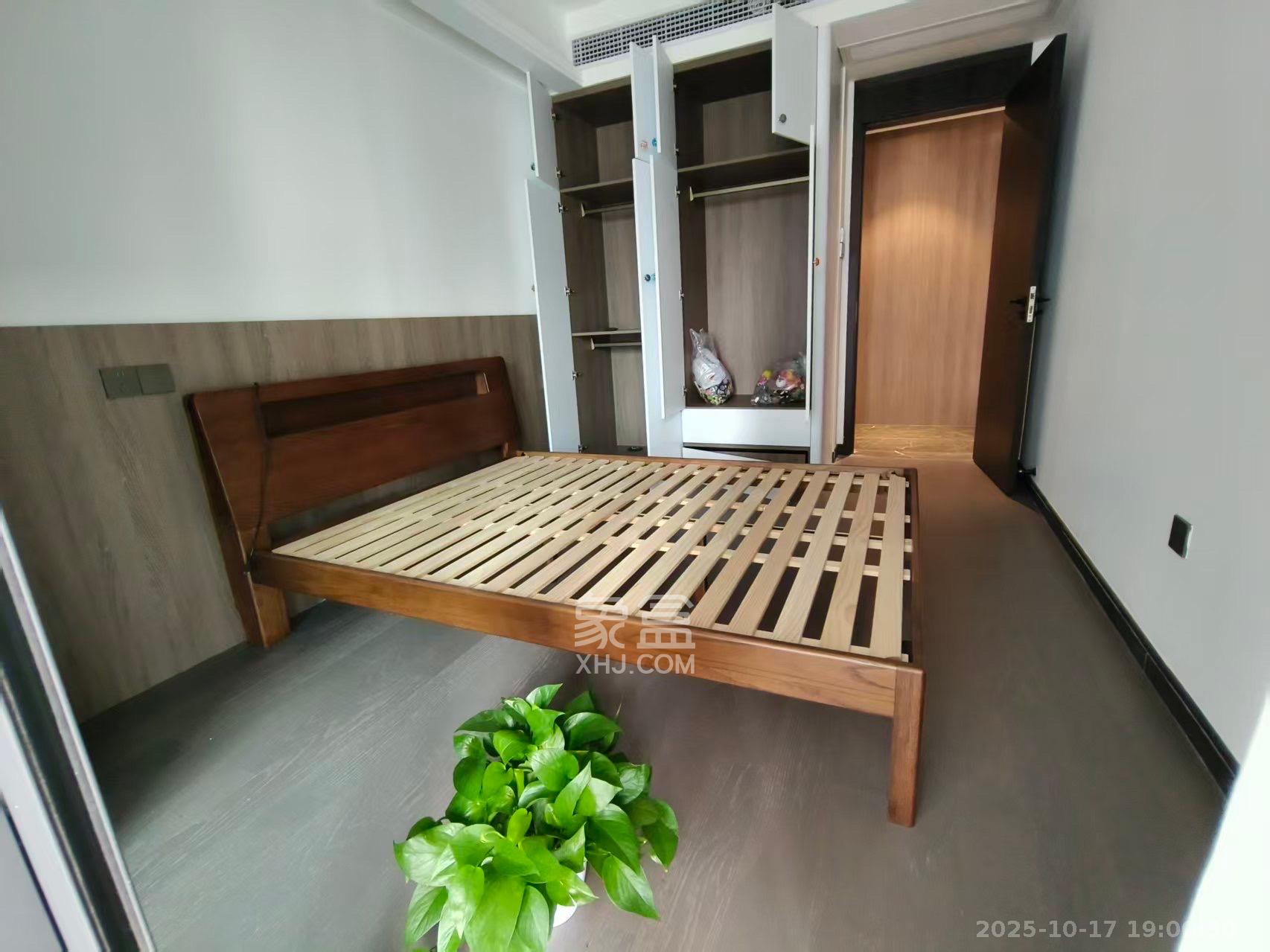 绿地麓云国际一期 6室2厅3卫 7000.0元/月 绿地麓云国际一期 6室2厅3卫 7000.0元/月室内图