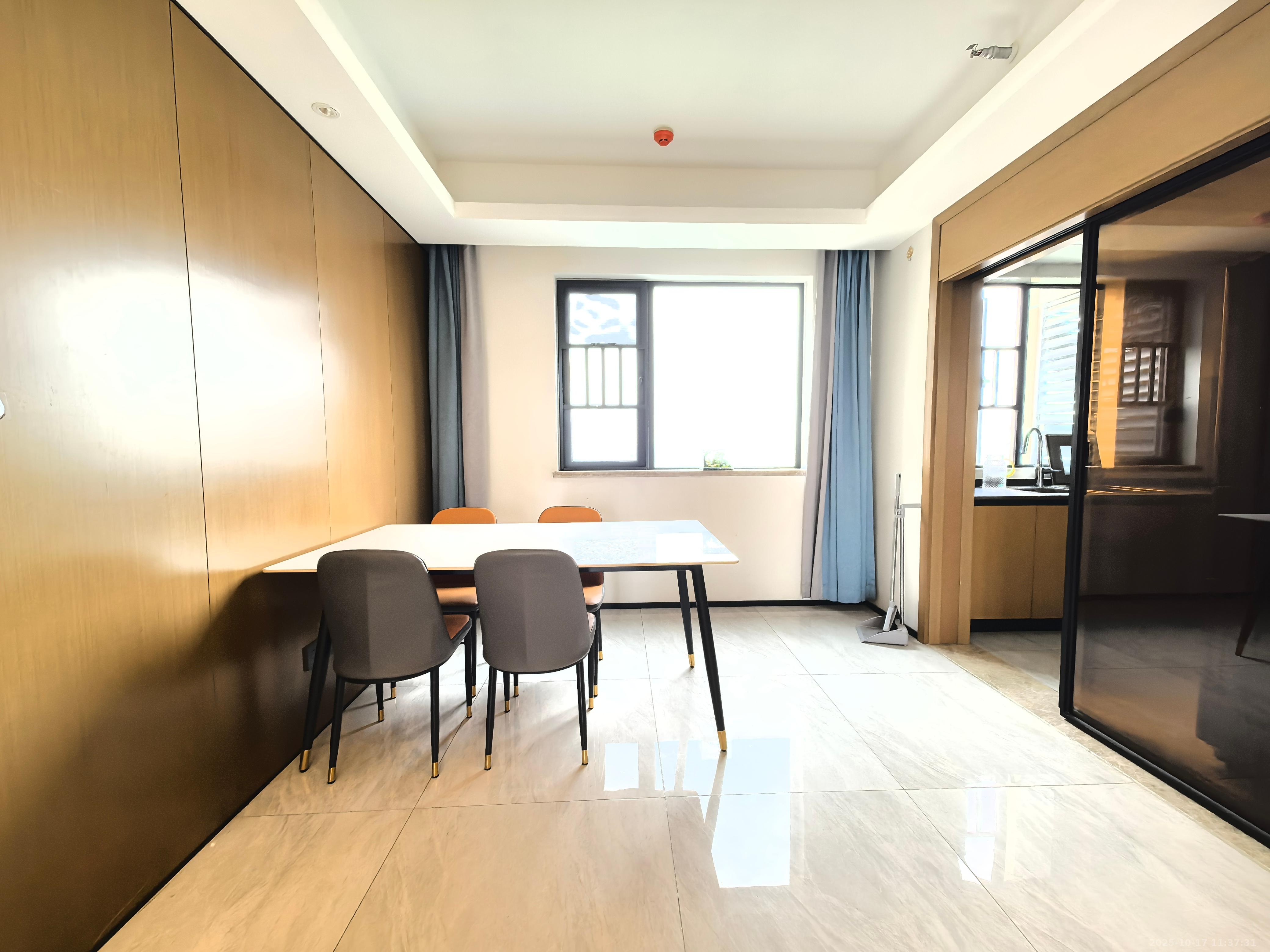 万科魅力之城天阔里 4室2厅2卫 3000.0元/月 万科魅力之城天阔里 4室2厅2卫 3000.0元/月室内图