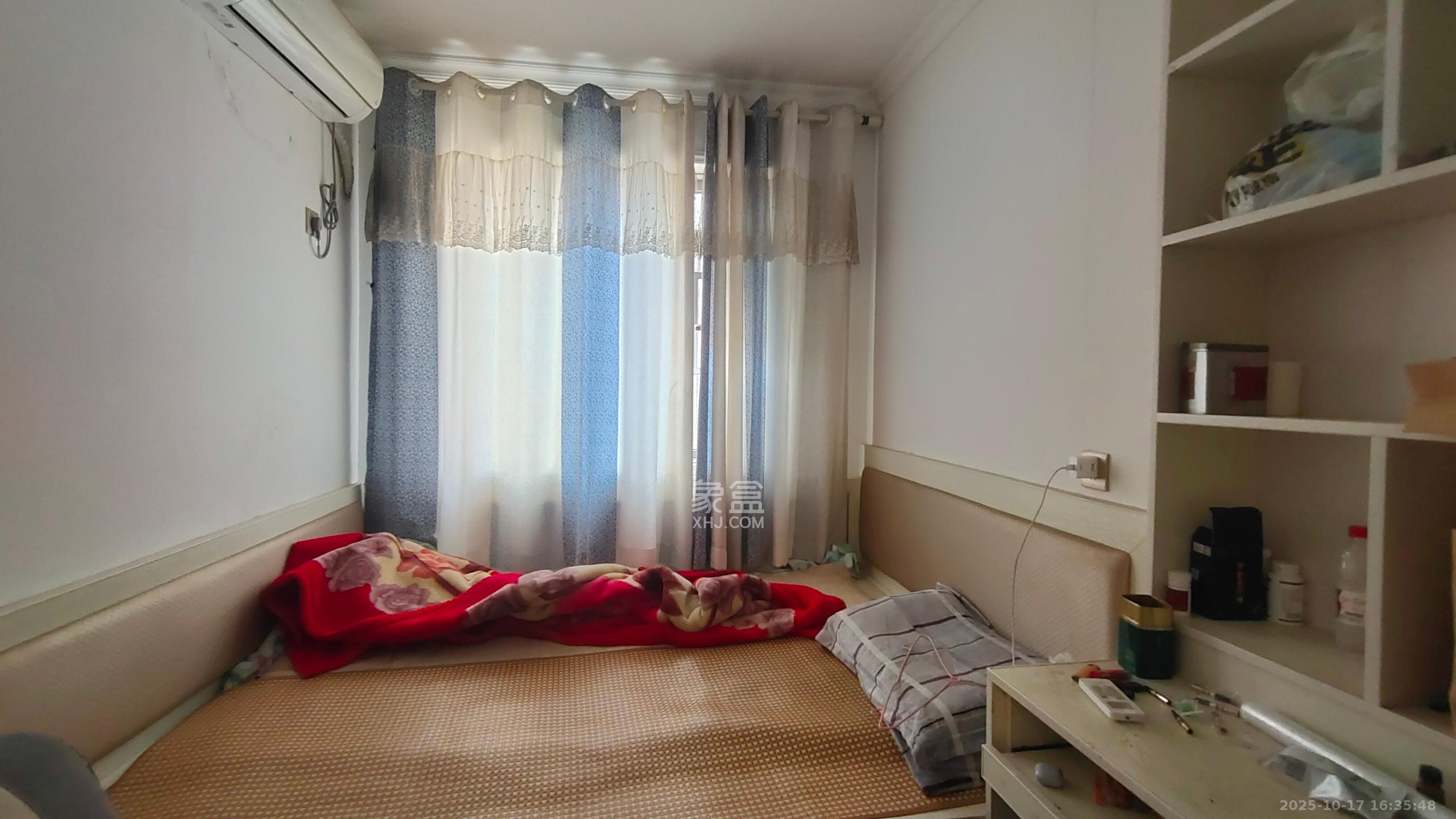 丽发新城  3室2厅2卫    2200.0元/月 丽发新城  3室2厅2卫    2200.0元/月室内图