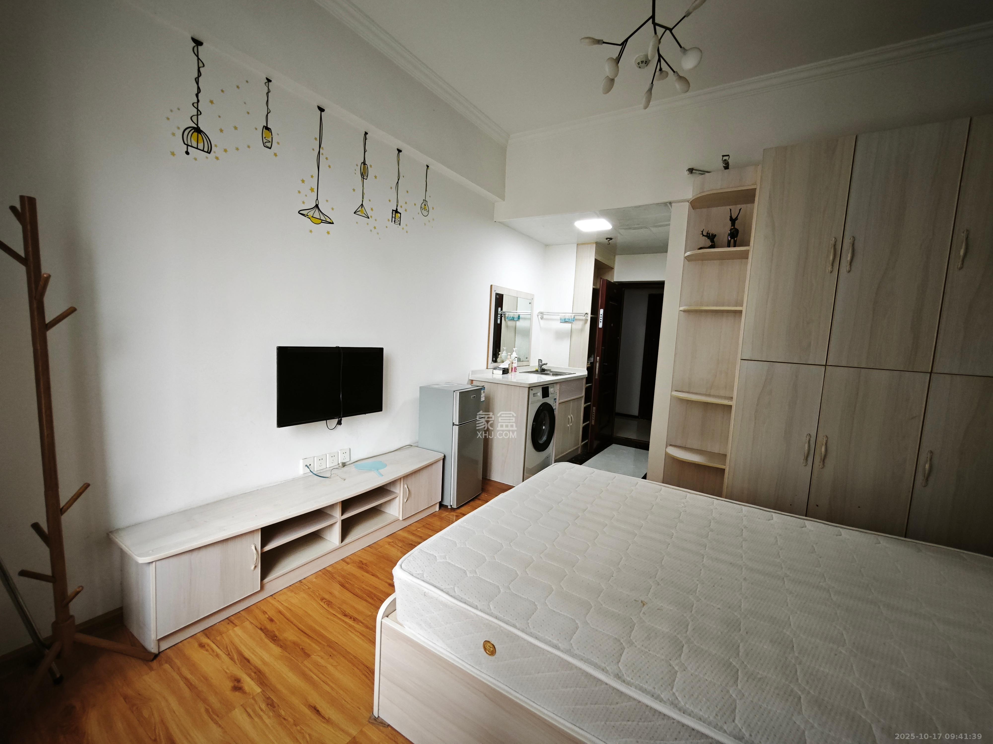 绿地之窗   30.04㎡      900.0元/月室内图