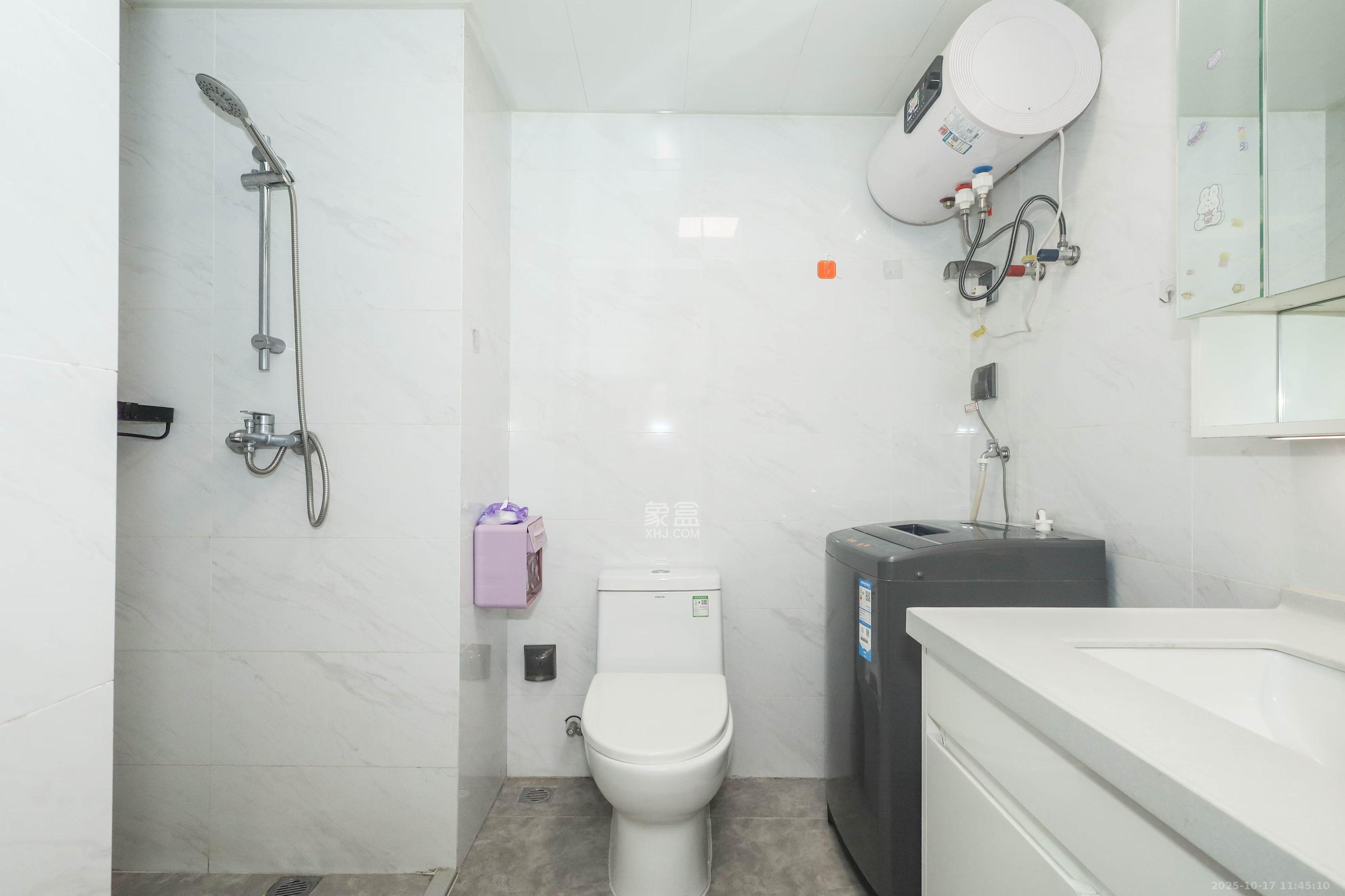 梅溪华府(新城金茂梦想华府)  1室1厅1卫    1700.0元/月 梅溪华府(新城金茂梦想华府)  1室1厅1卫    1700.0元/月室内图