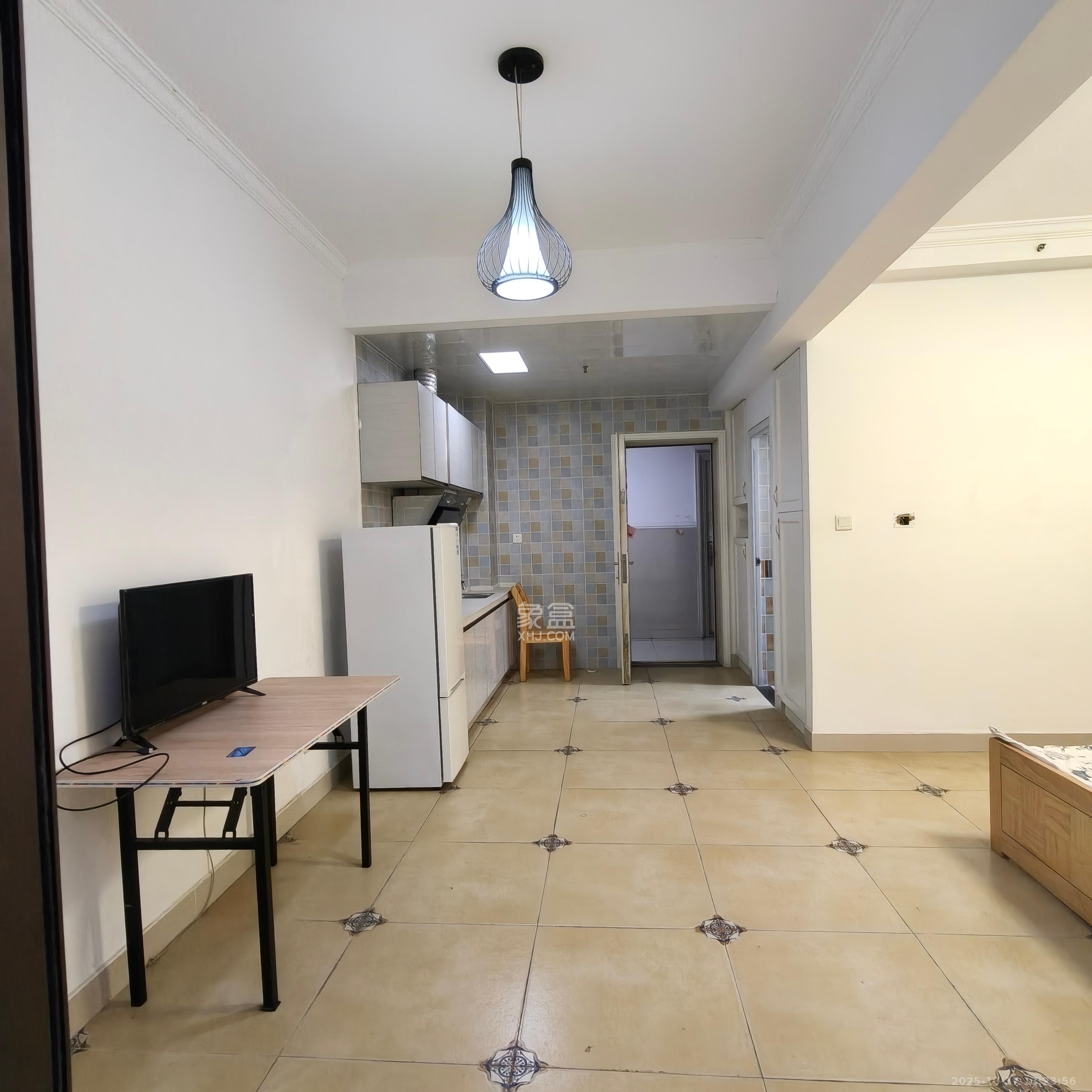 奥林匹克花园贡院三期  1室1厅1卫    1300.0元/月 奥林匹克花园贡院三期  1室1厅1卫    1300.0元/月室内图