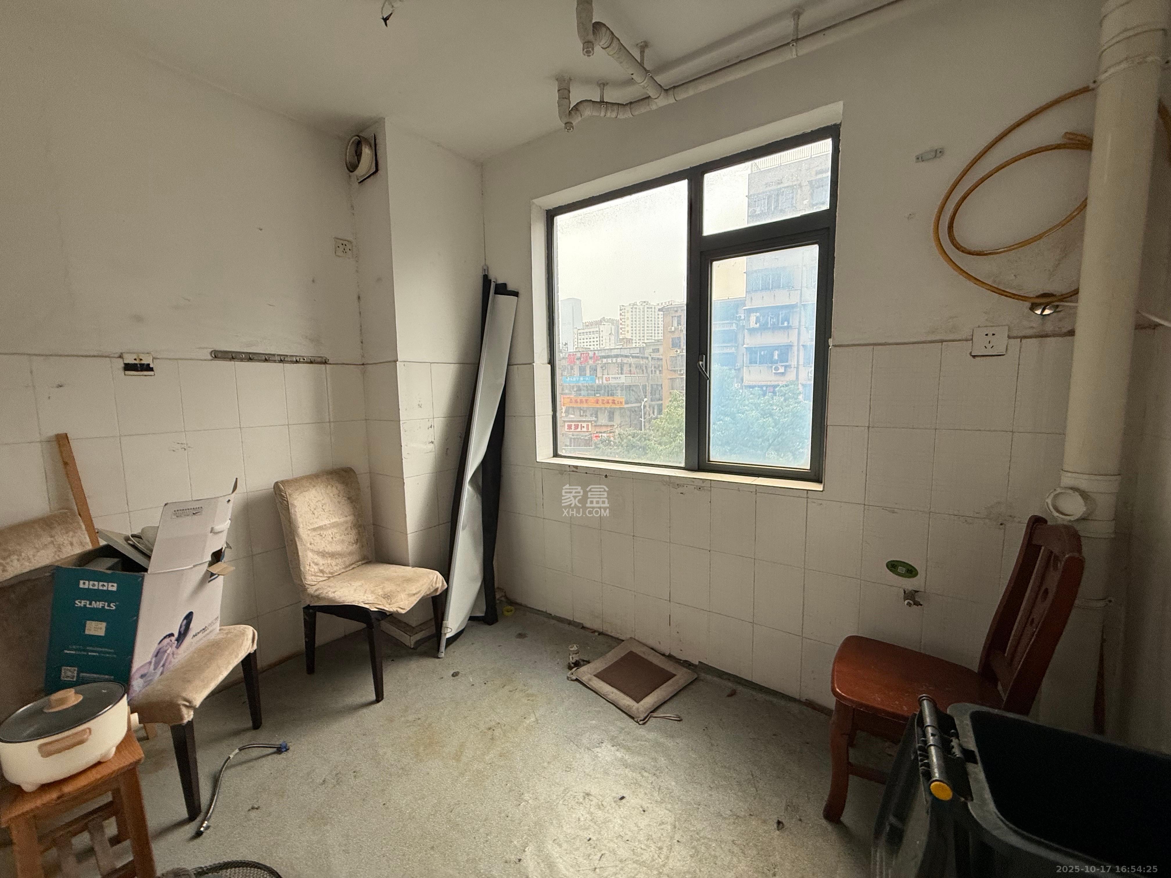 君庭金福苑  1室1厅1卫    4000.0元/月 君庭金福苑  1室1厅1卫    4000.0元/月室内图