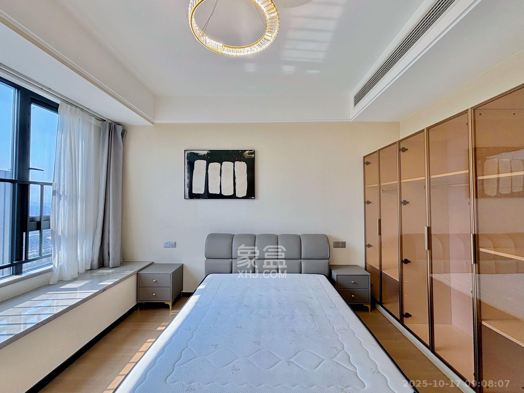 中海阅溪府 4室2厅3卫 8800.0元/月 中海阅溪府 4室2厅3卫 8800.0元/月室内图