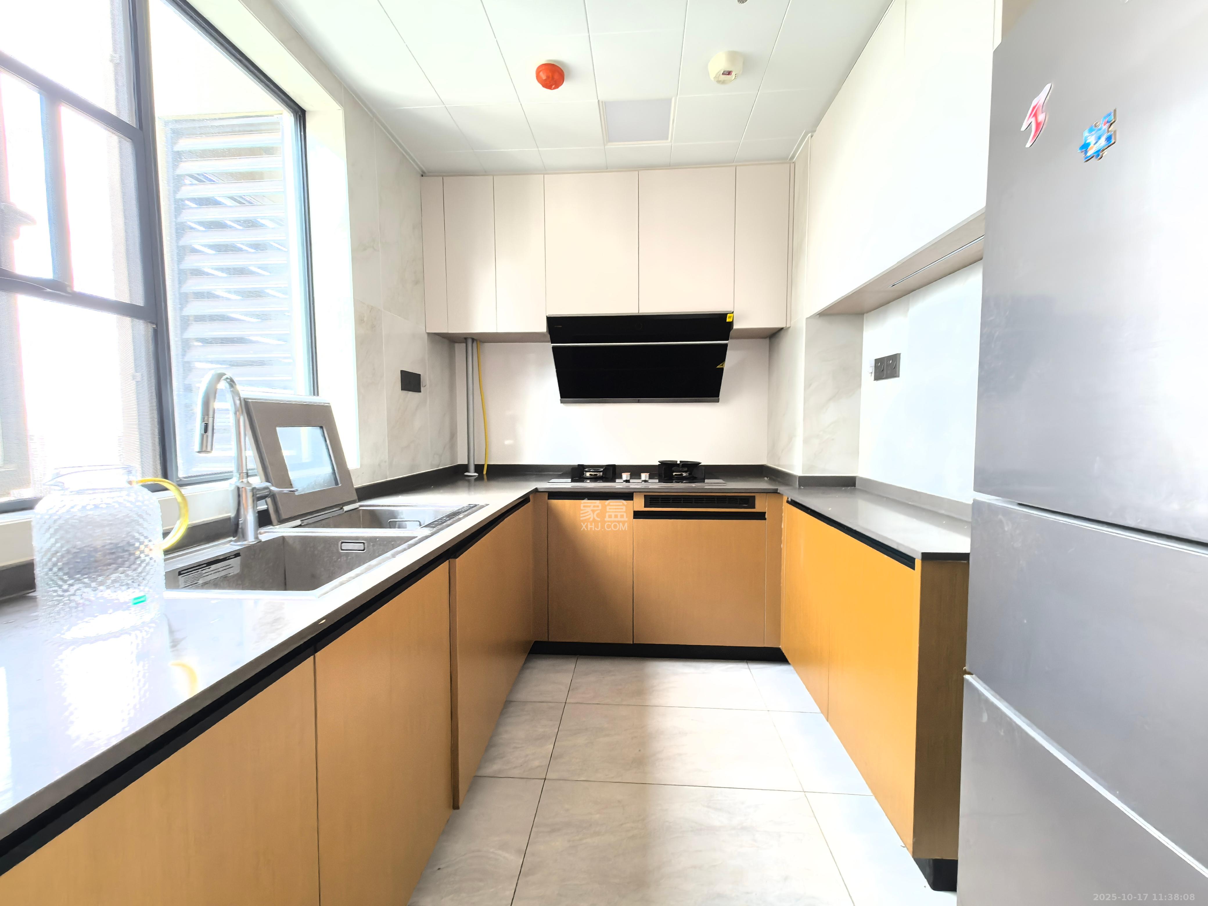 万科魅力之城天阔里 4室2厅2卫 3000.0元/月 万科魅力之城天阔里 4室2厅2卫 3000.0元/月室内图