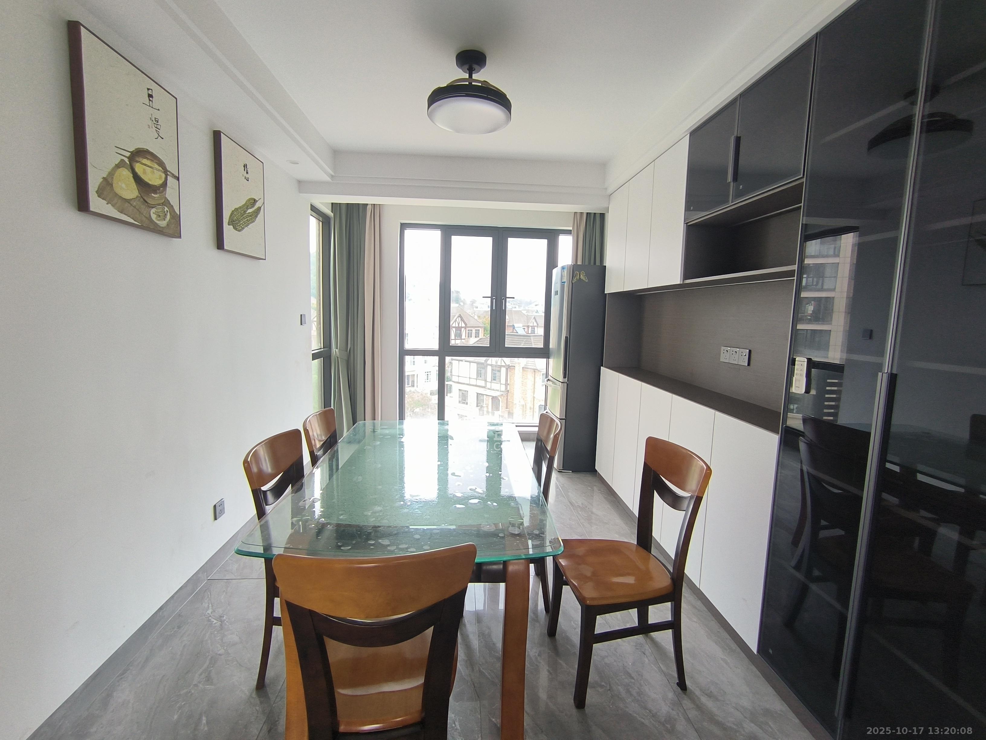 青竹湖曦园  4室2厅2卫    4500.0元/月室内图