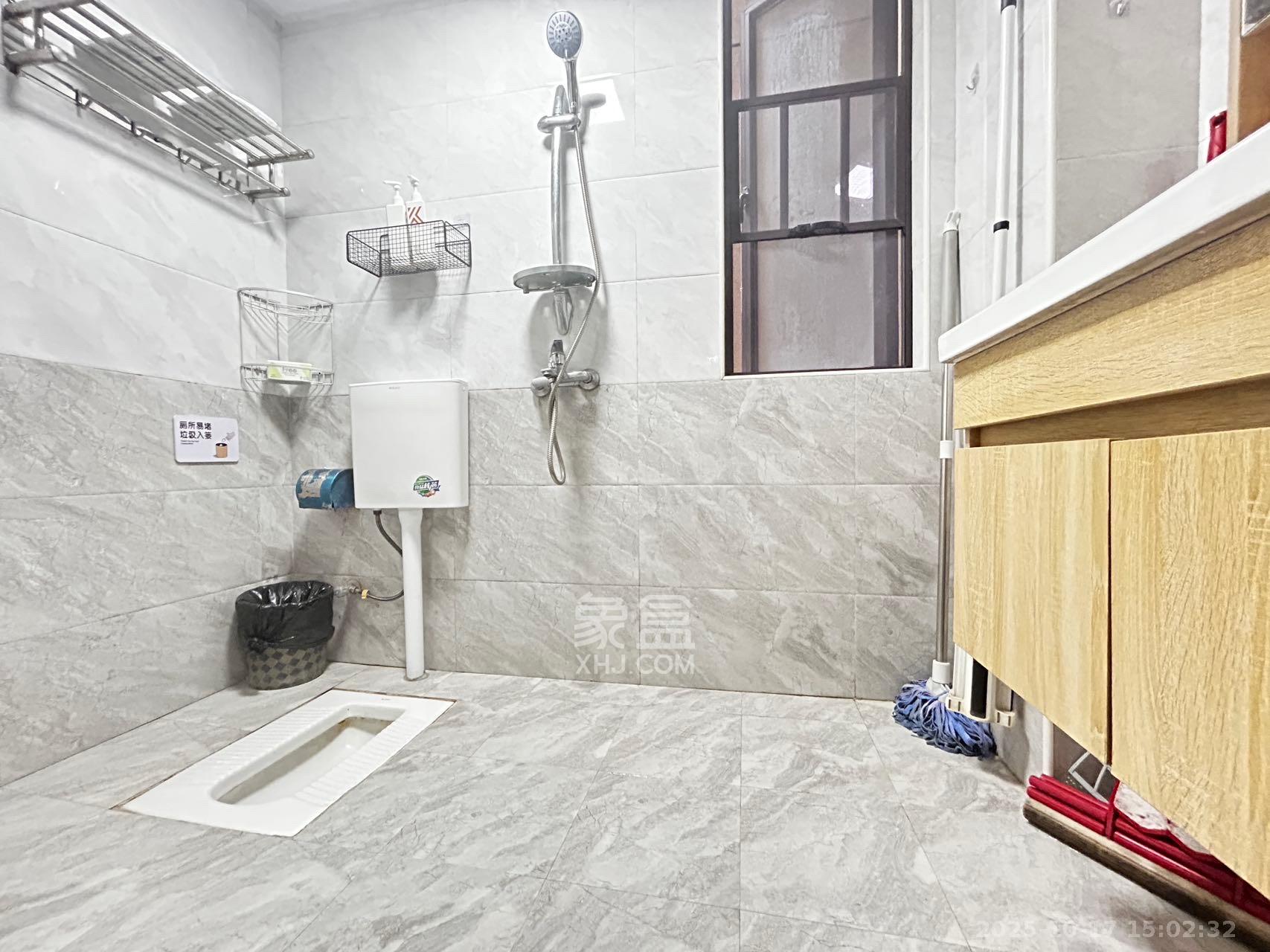 中国铁建梅溪青秀二期  4室2厅2卫    2600.0元/月室内图