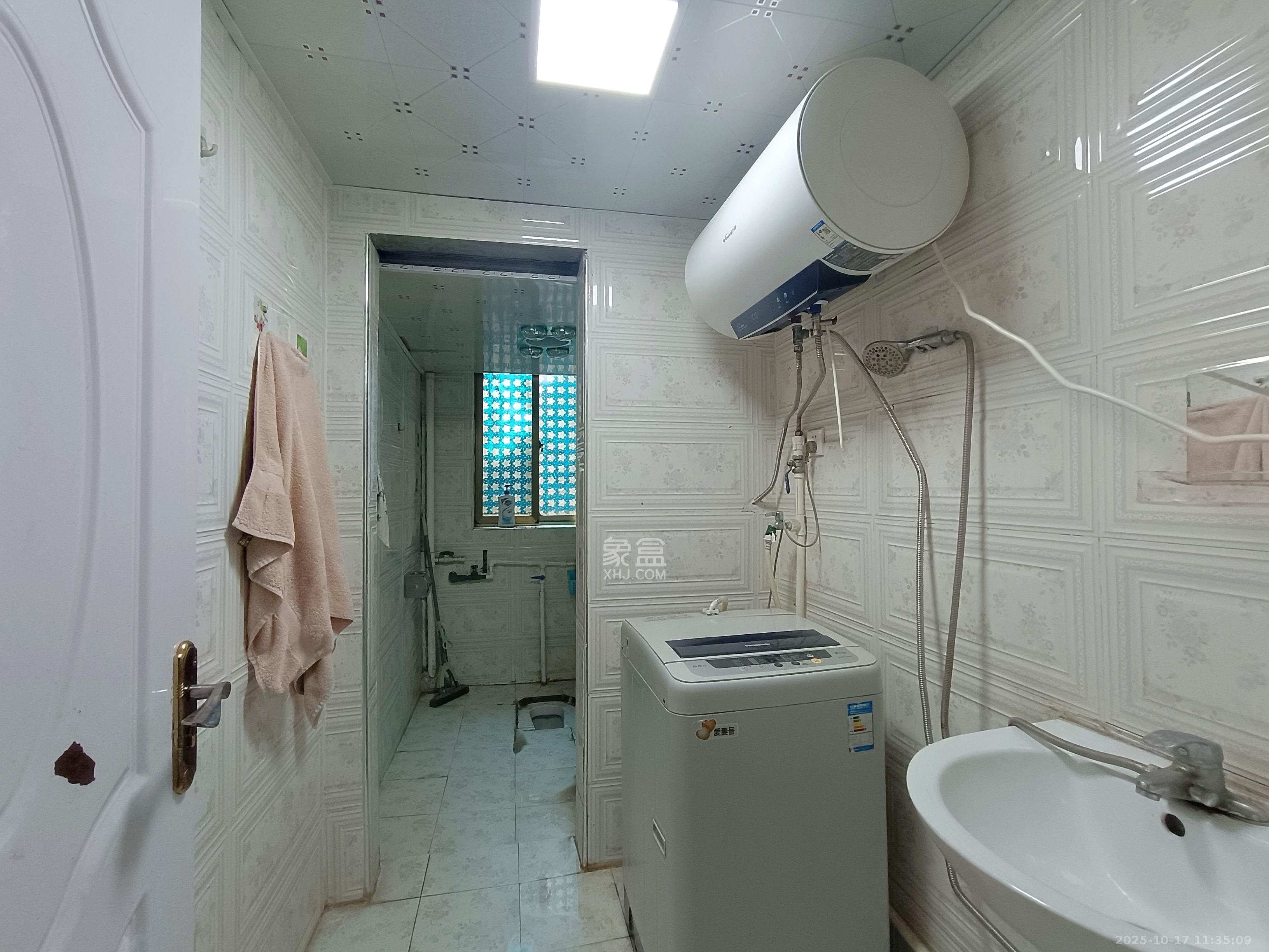 丽江翠园 3室2厅2卫 1500.0元/月 丽江翠园 3室2厅2卫 1500.0元/月室内图