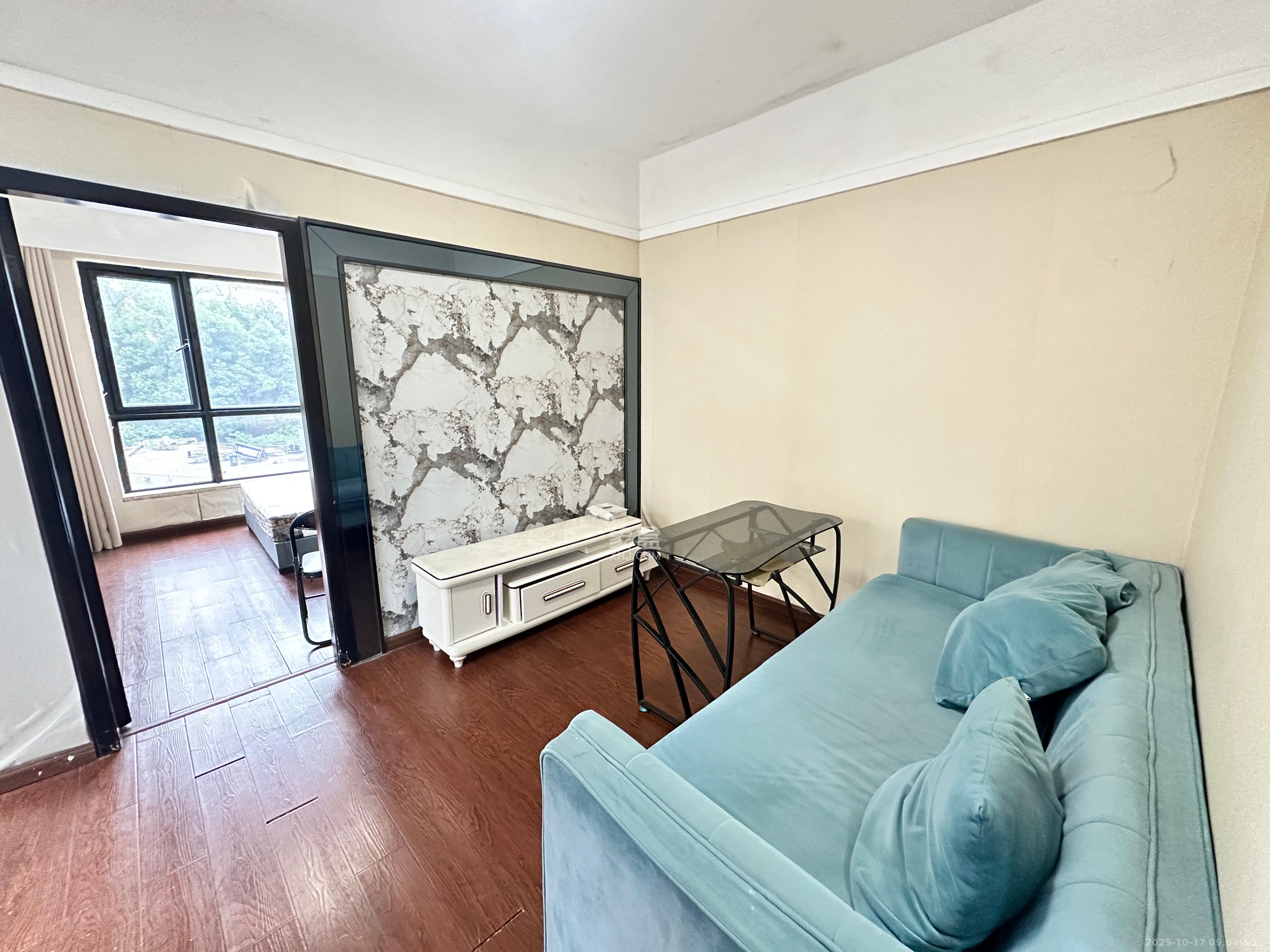 德思勤城市广场（宝格丽公寓）  1室1厅1卫    1600.0元/月