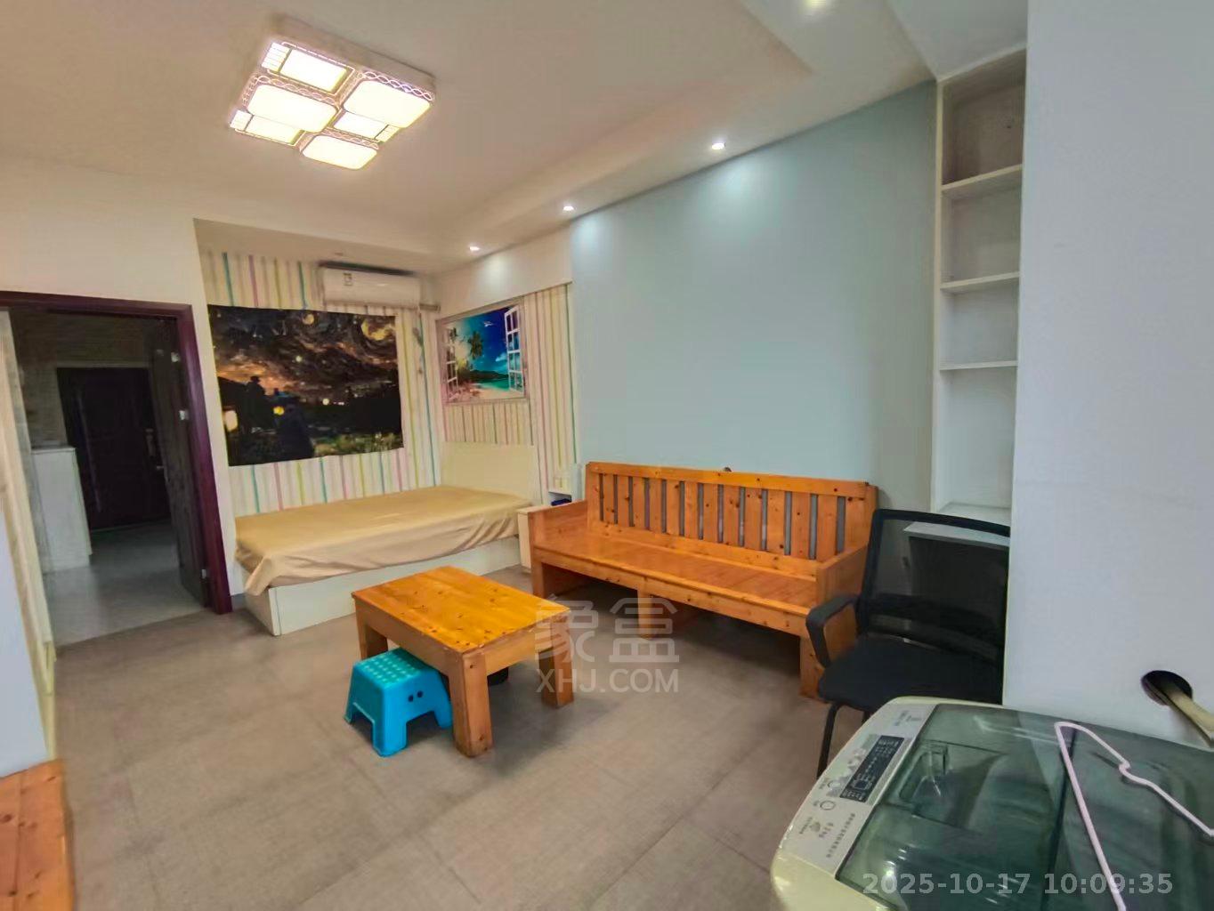 圣华名城建设北路110号 1室1厅1卫 800.0元/月 圣华名城建设北路110号 1室1厅1卫 800.0元/月室内图