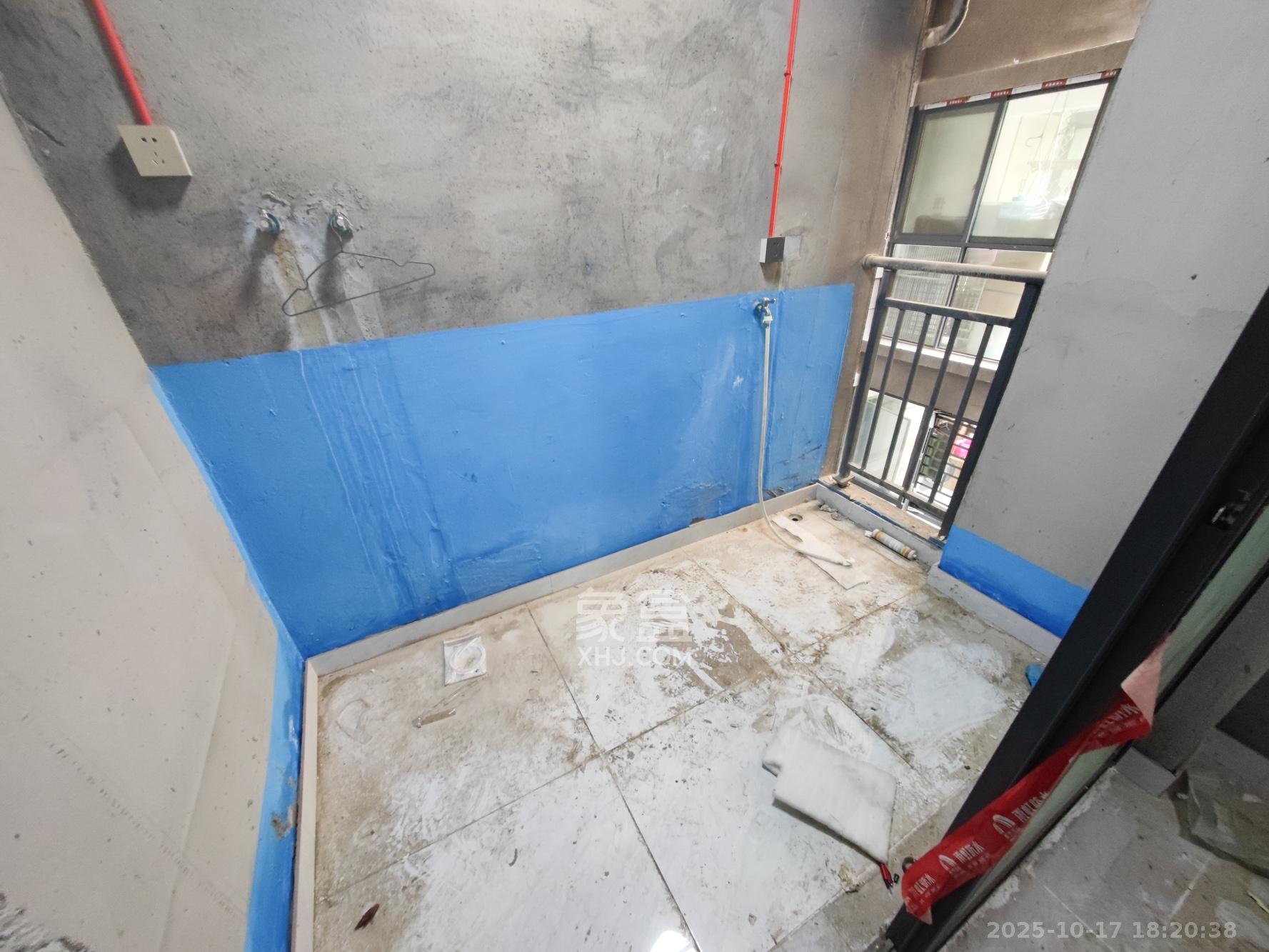 西湖鸿运佳苑  3室2厅2卫    68.0万卧室