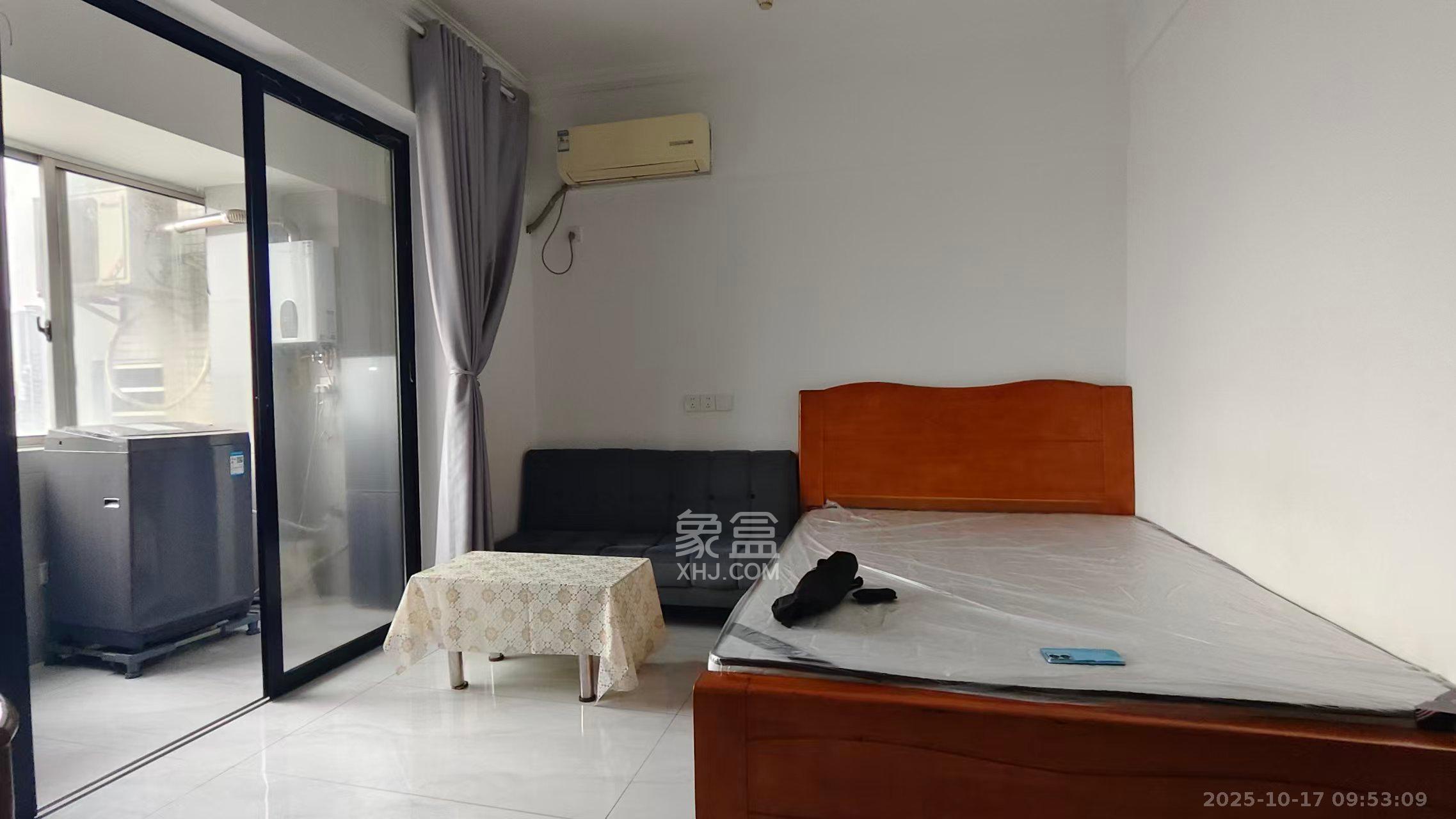 观湖公寓  1室1厅1卫    1500.0元/月