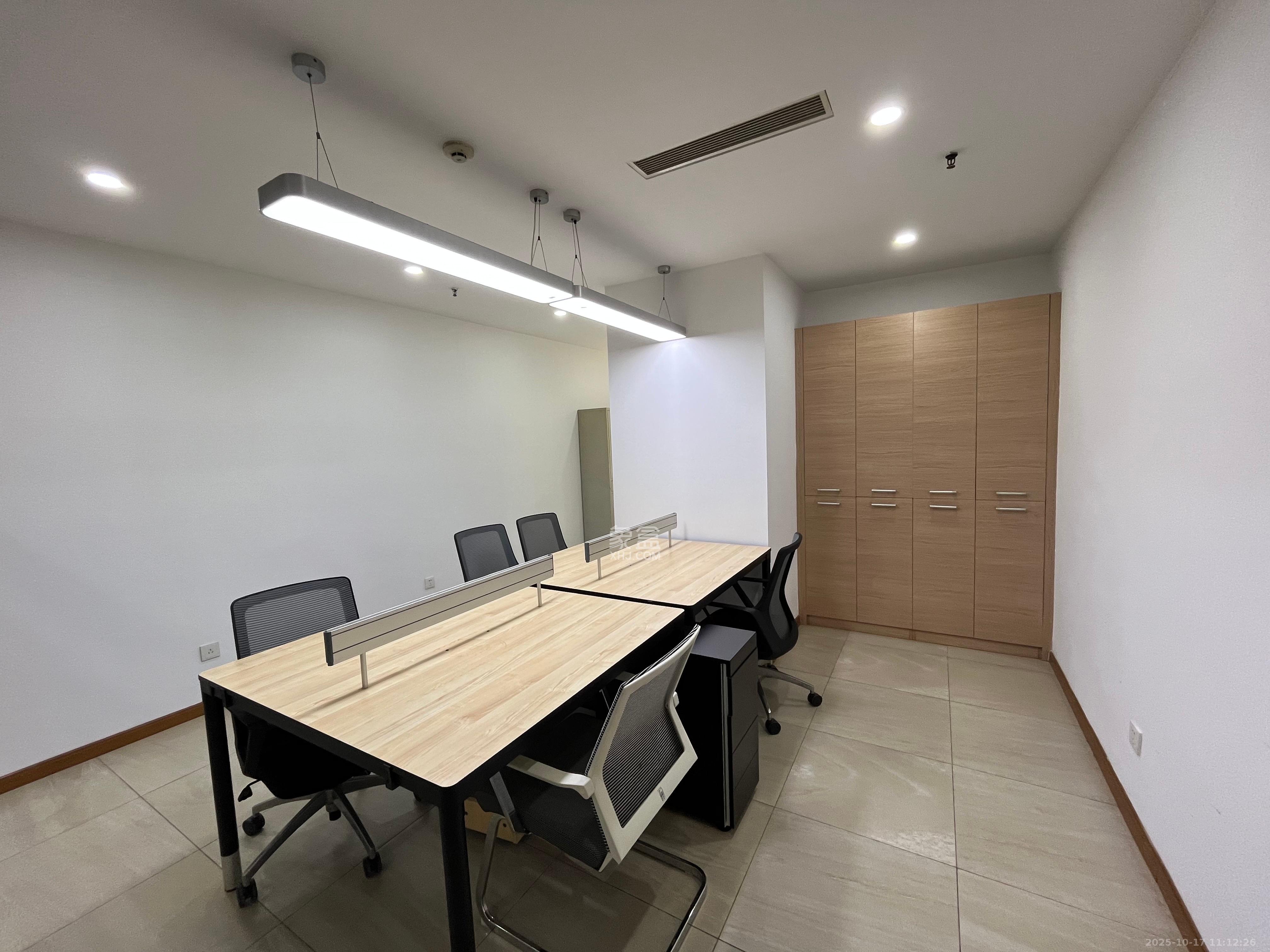 华侨国际   111.19㎡      10000.0元/月室内图