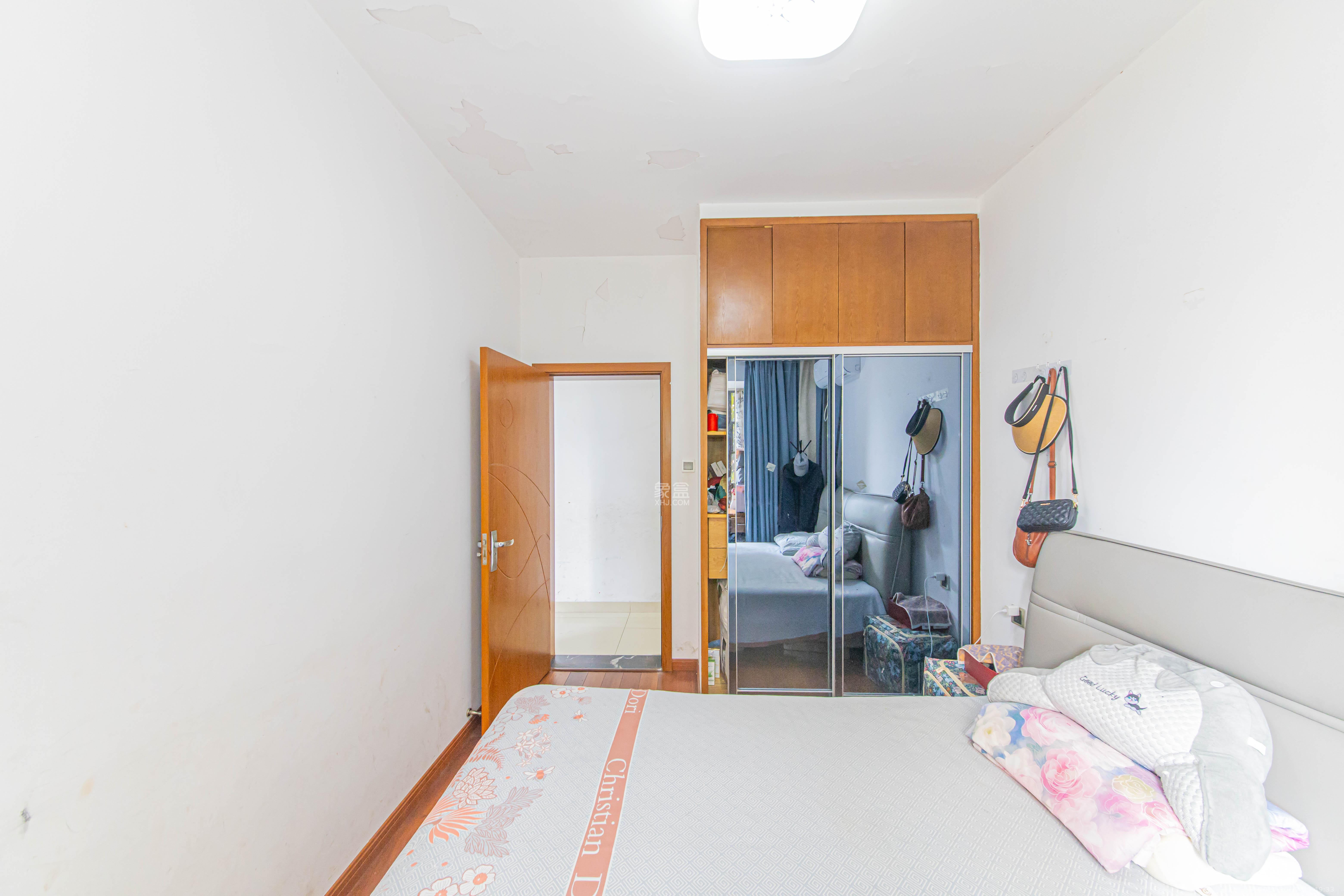 金房奥斯卡 3室2厅1卫 92.8万 金房奥斯卡 3室2厅1卫 92.8万卧室